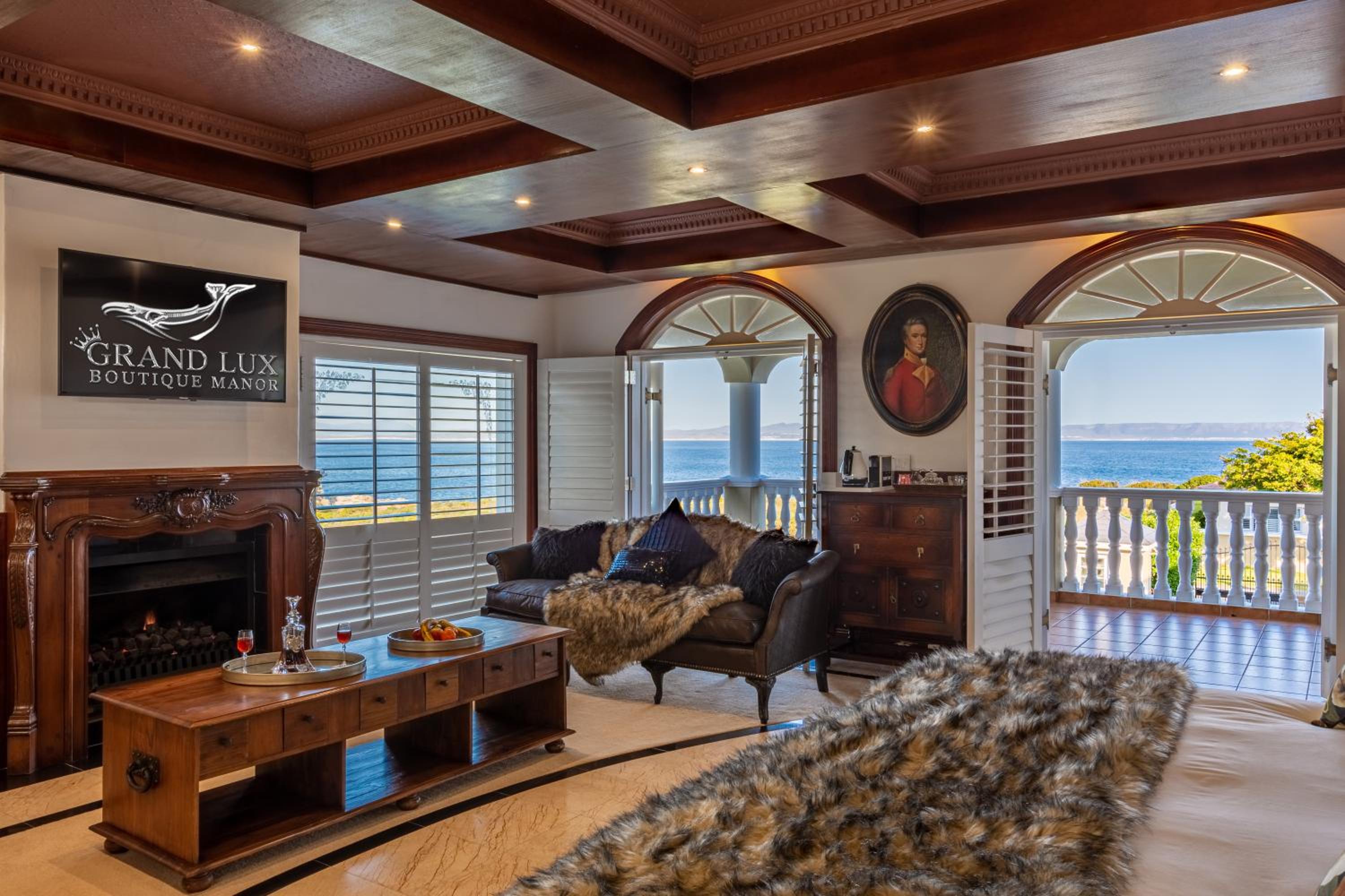 King Suite with Sea View - Photo 3
