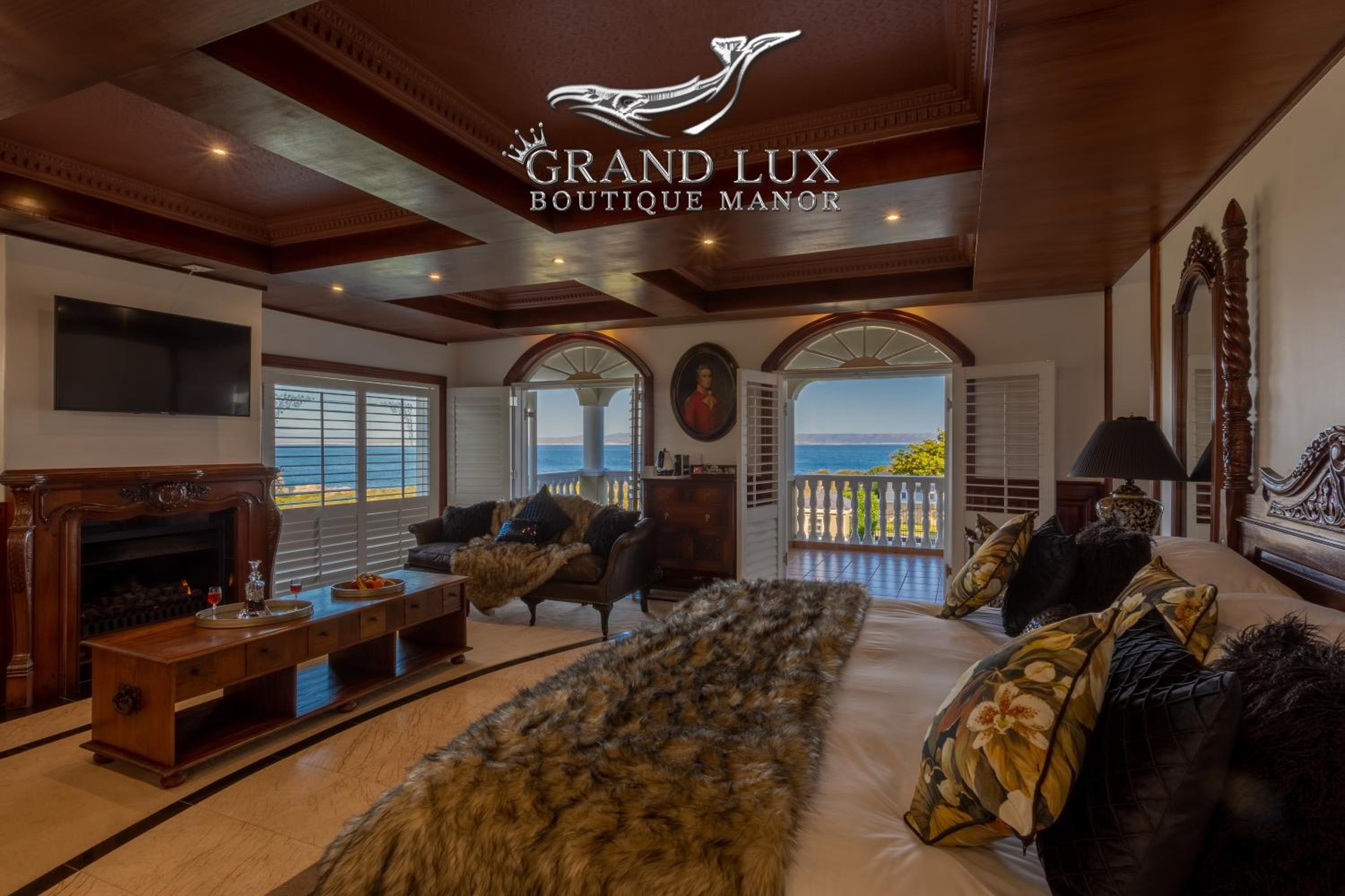 King Suite with Sea View - Photo 1