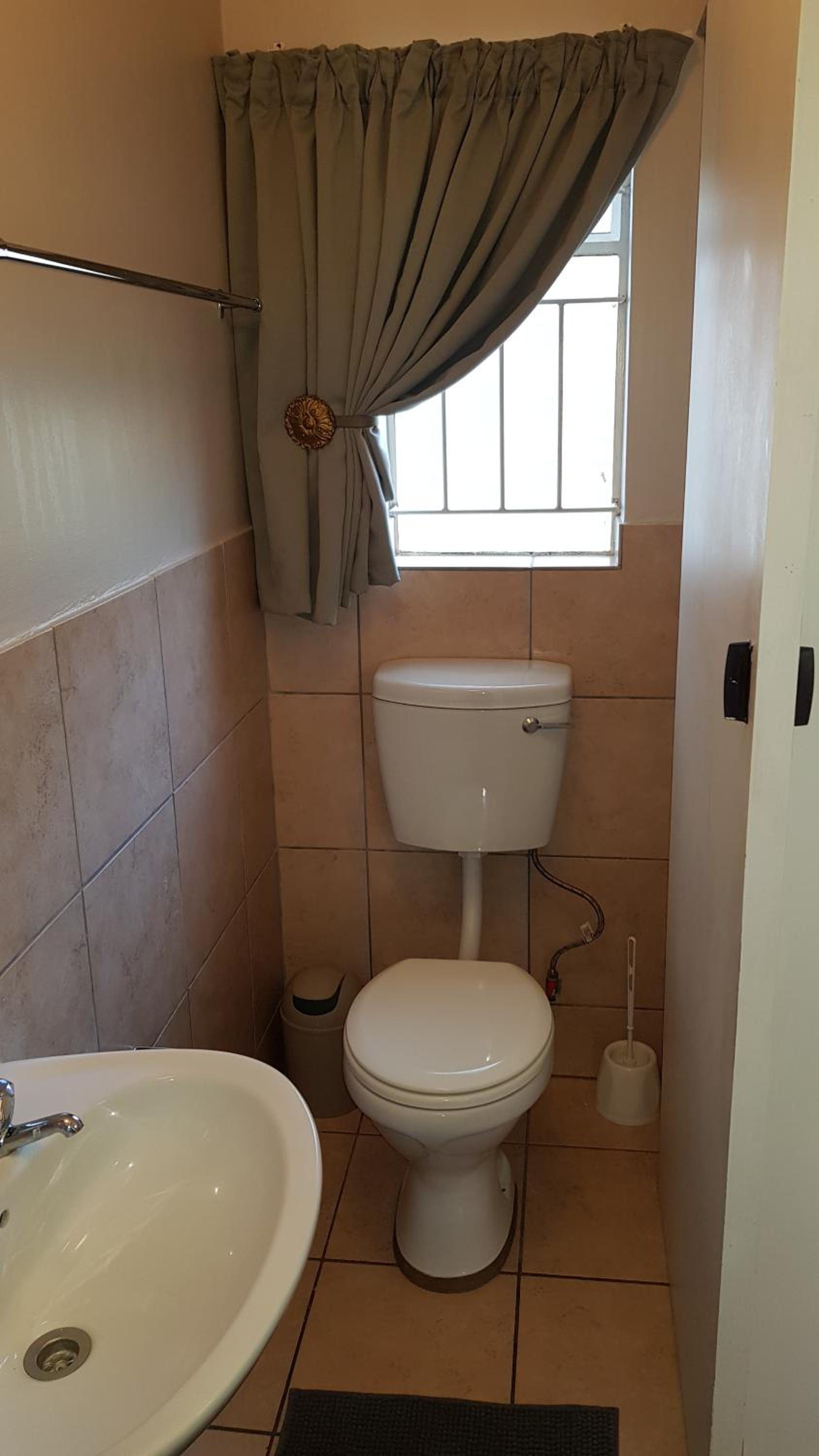 Two-Bedroom Apartment - Photo 11