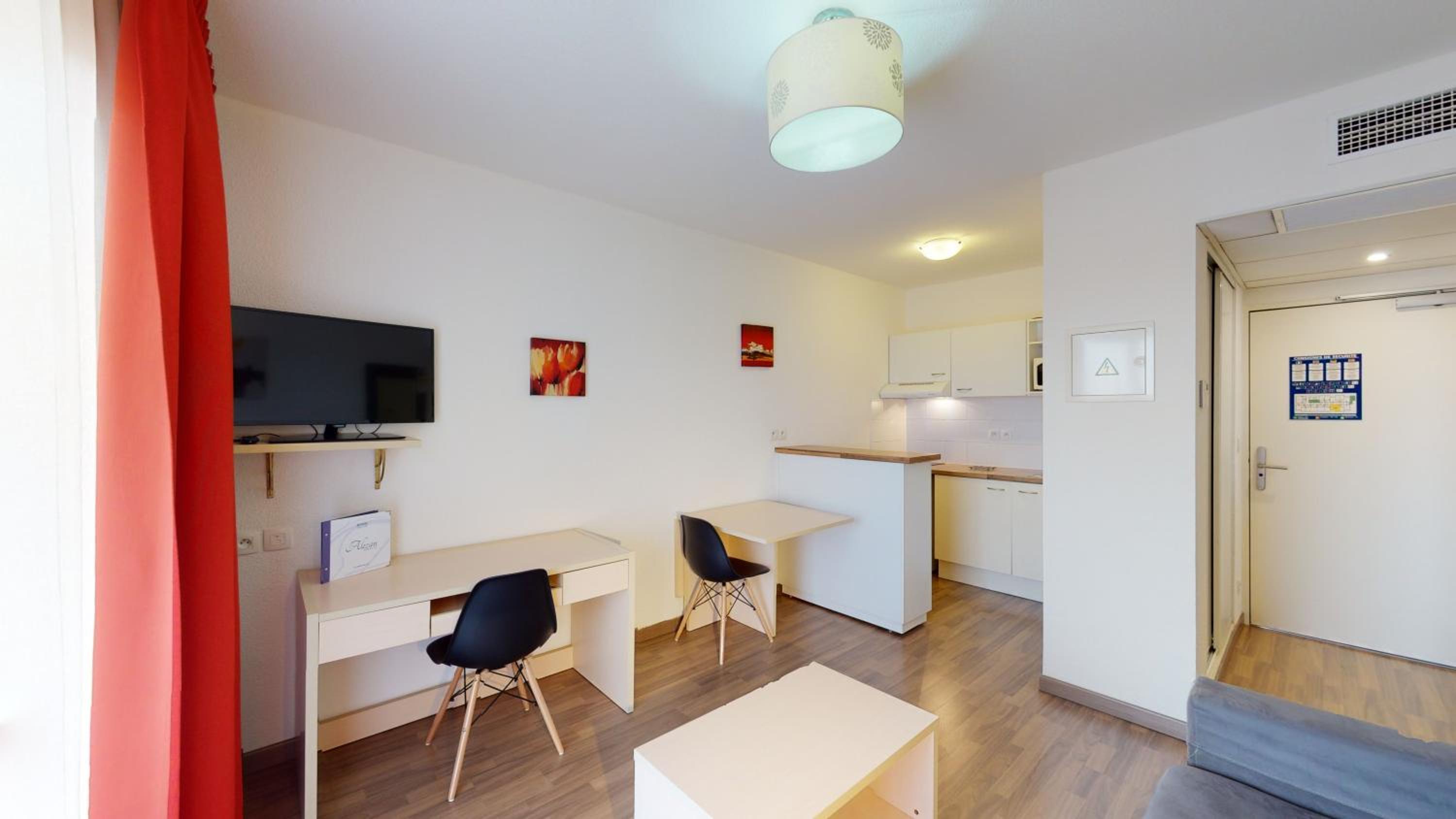 Suite - Photo 6