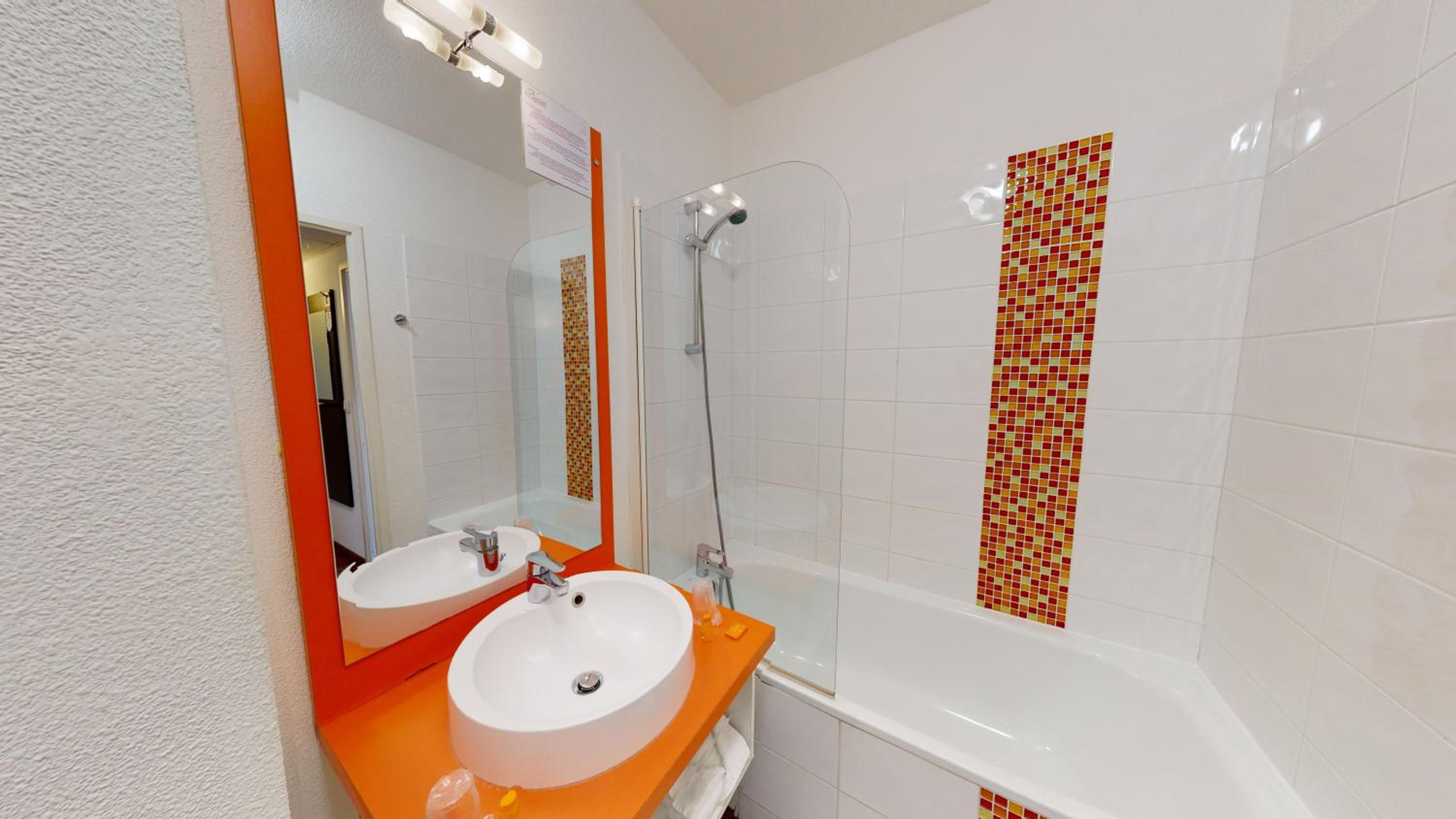 Double Room - Photo 2