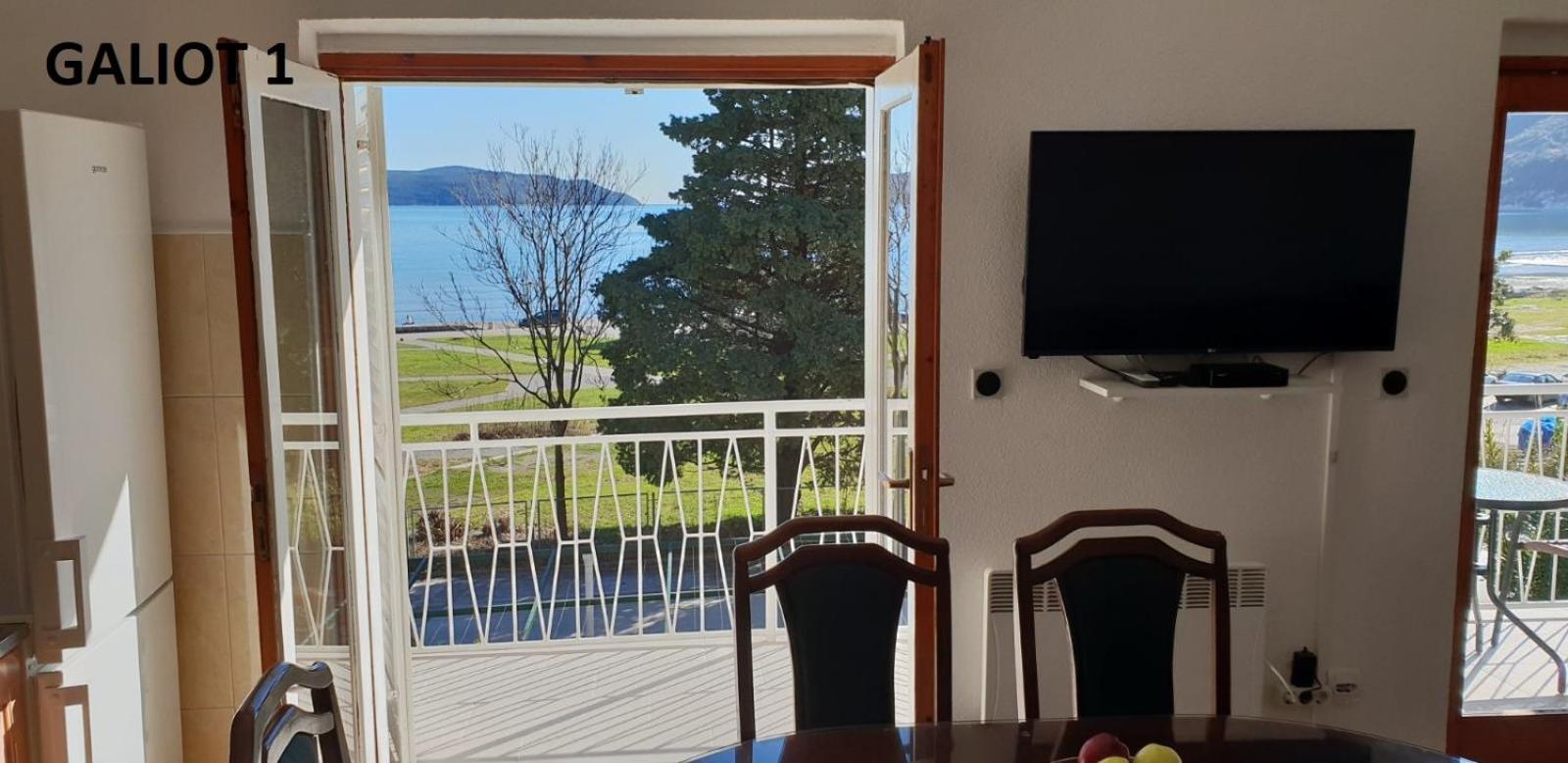 Apartment with Sea View photo 3