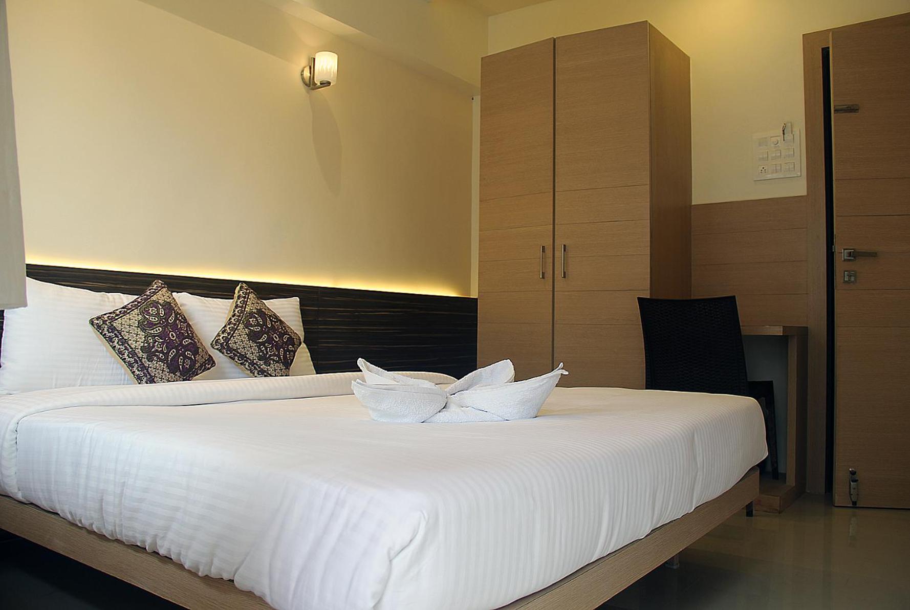 Deluxe Room - Photo 4