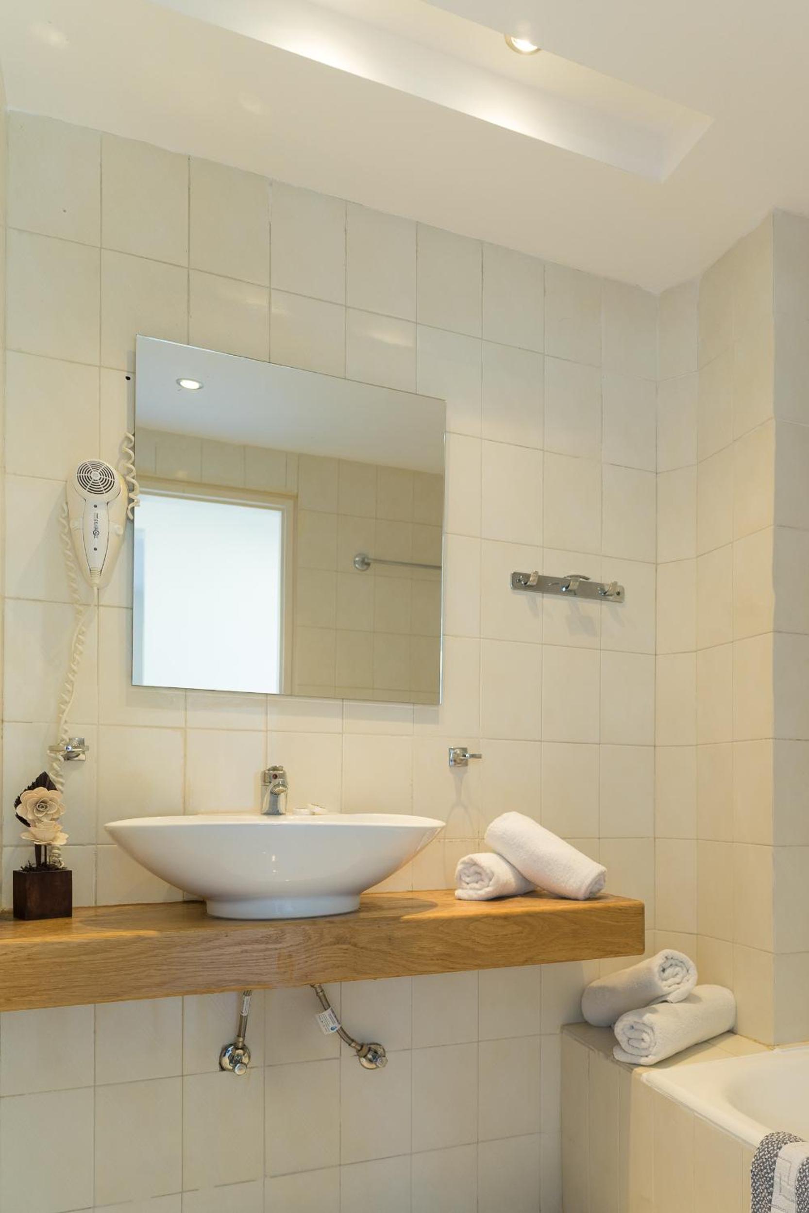 Superior Triple Room - Photo 5