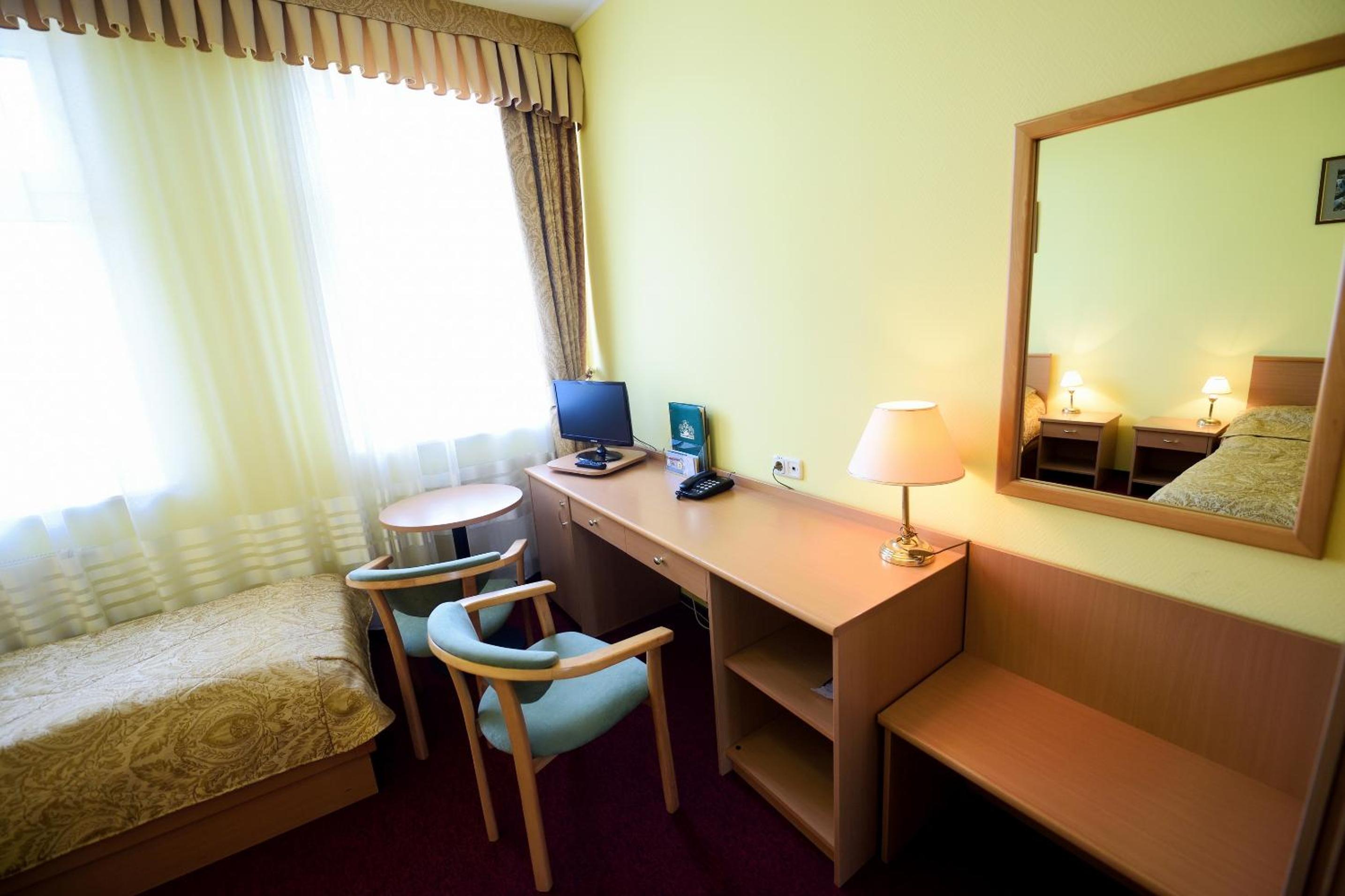 Standard Twin Room photo 2