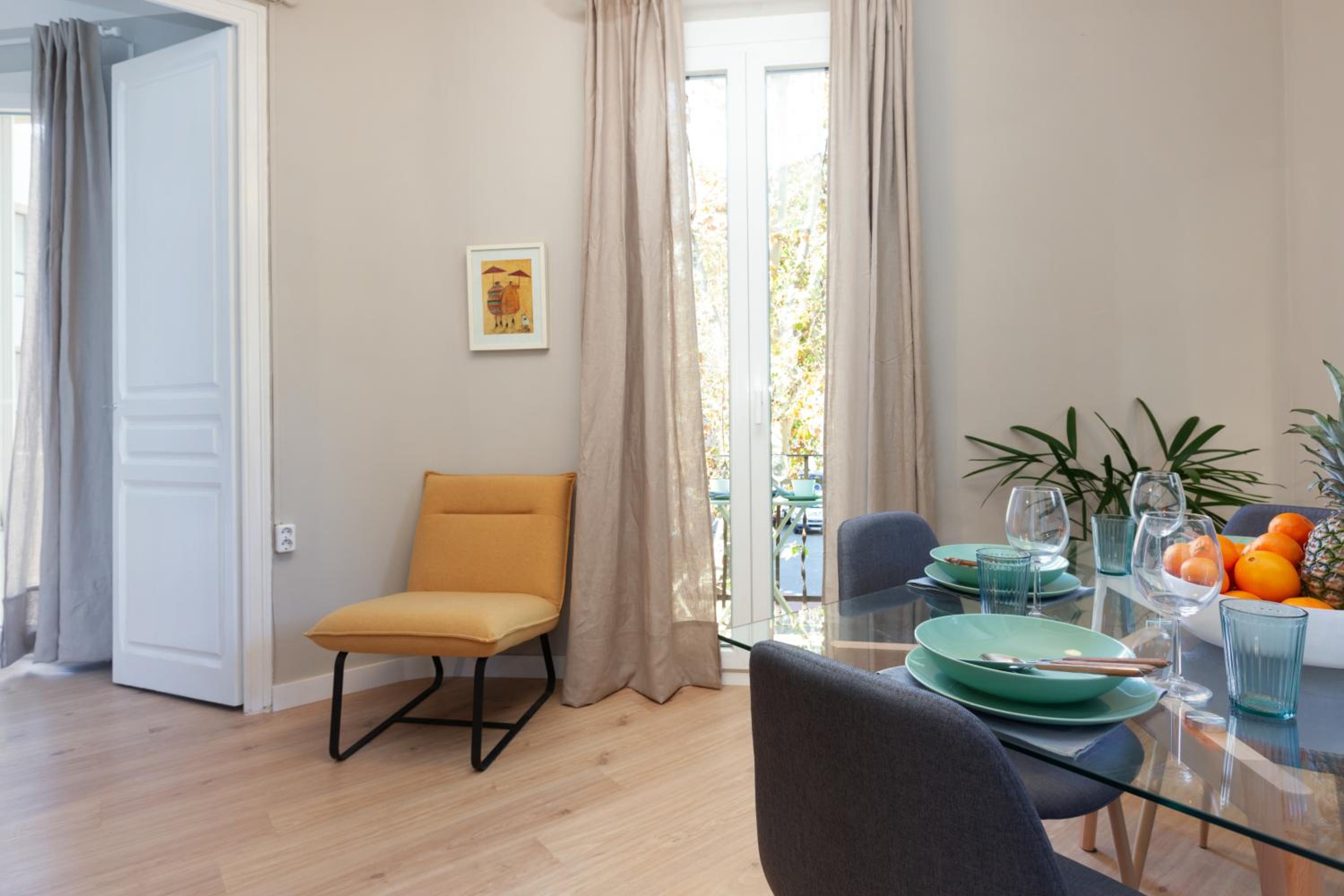 Three-Bedroom Apartment photo 3