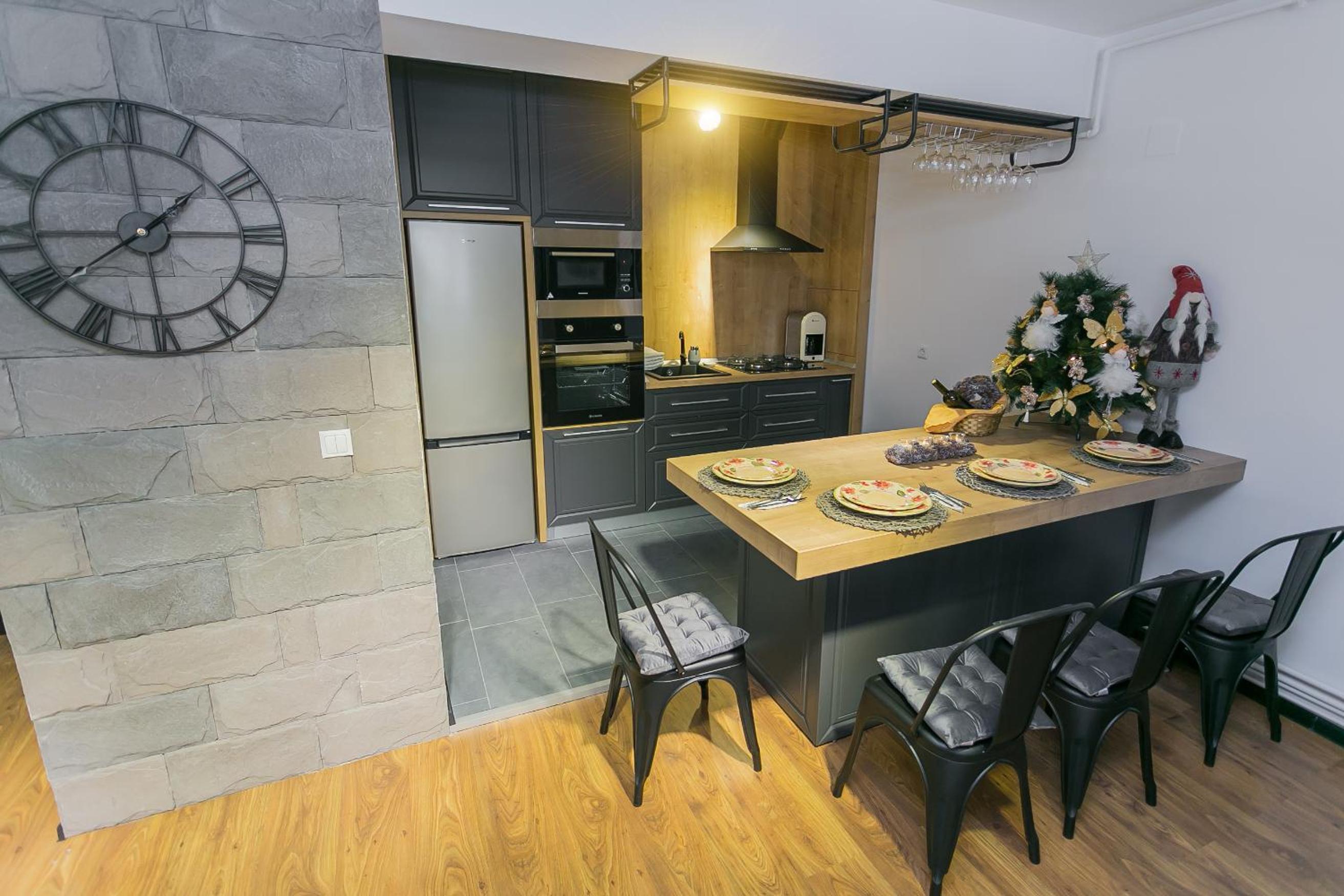 One-Bedroom Apartment - Photo 10