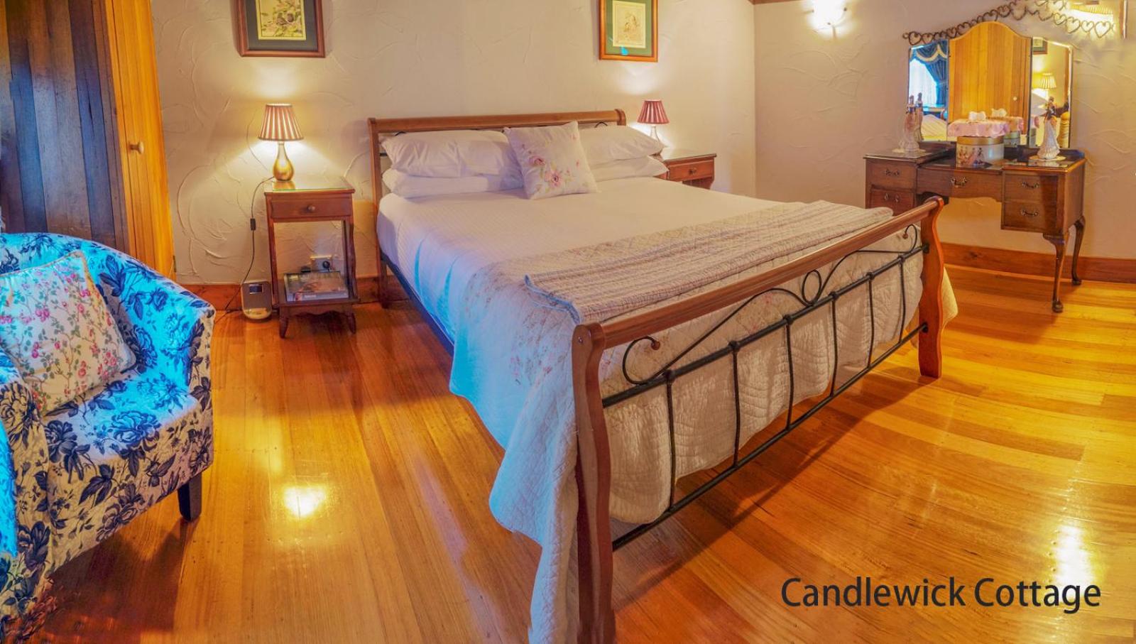 Candlewick Cottage 