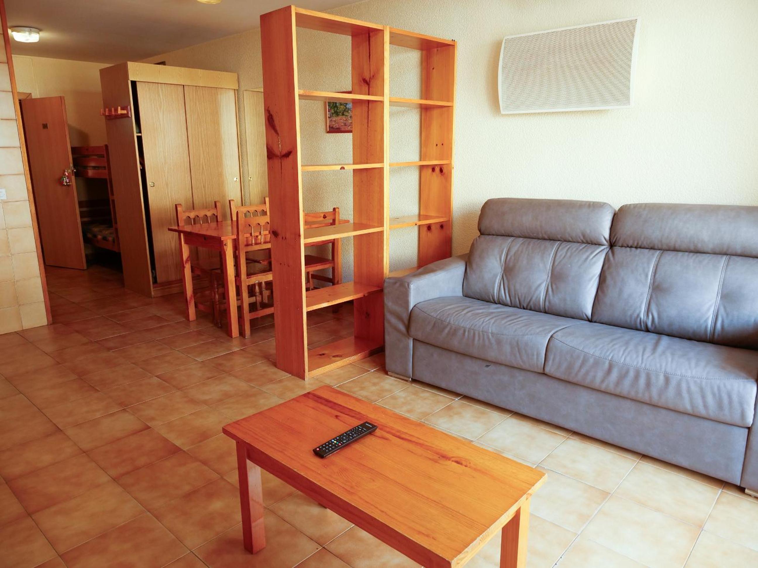 One-Bedroom Apartment photo 3