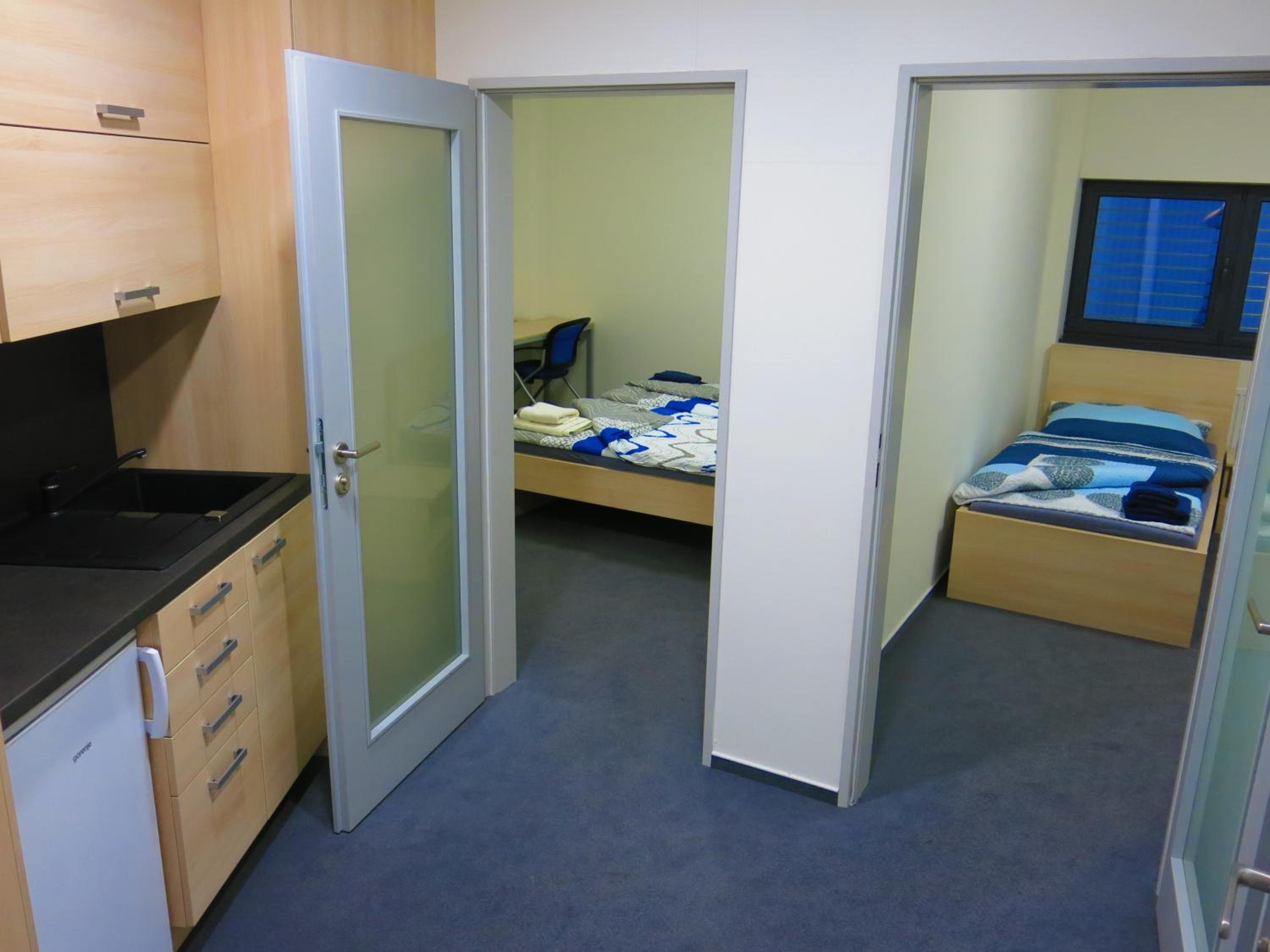 Quadruple Room with Private Bathroom photo 3