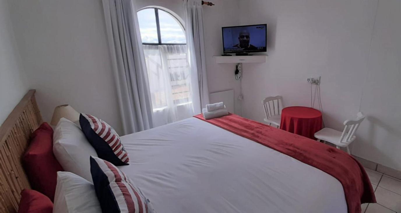 Twin Room with Shower