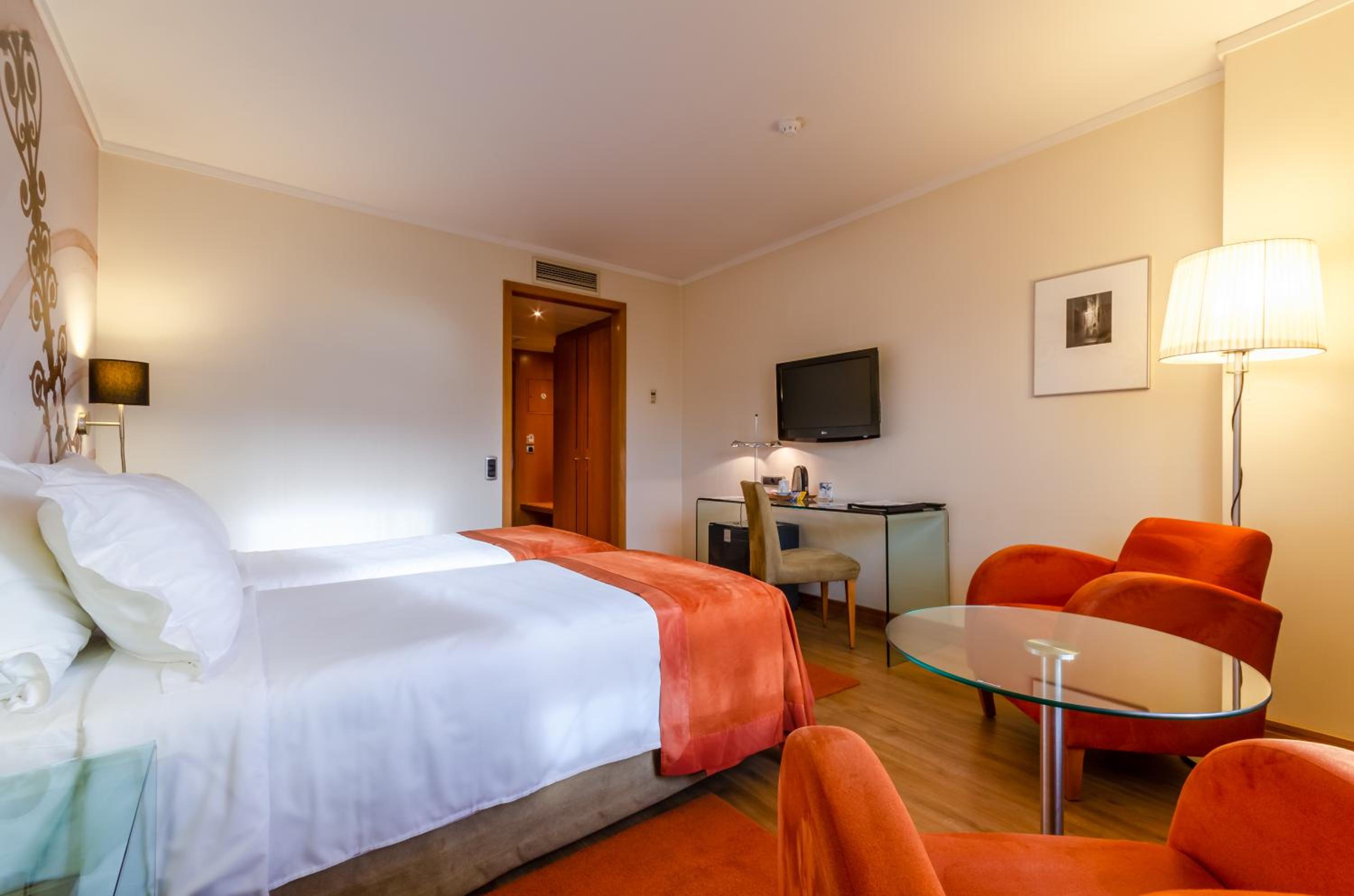 Standard Single Room
