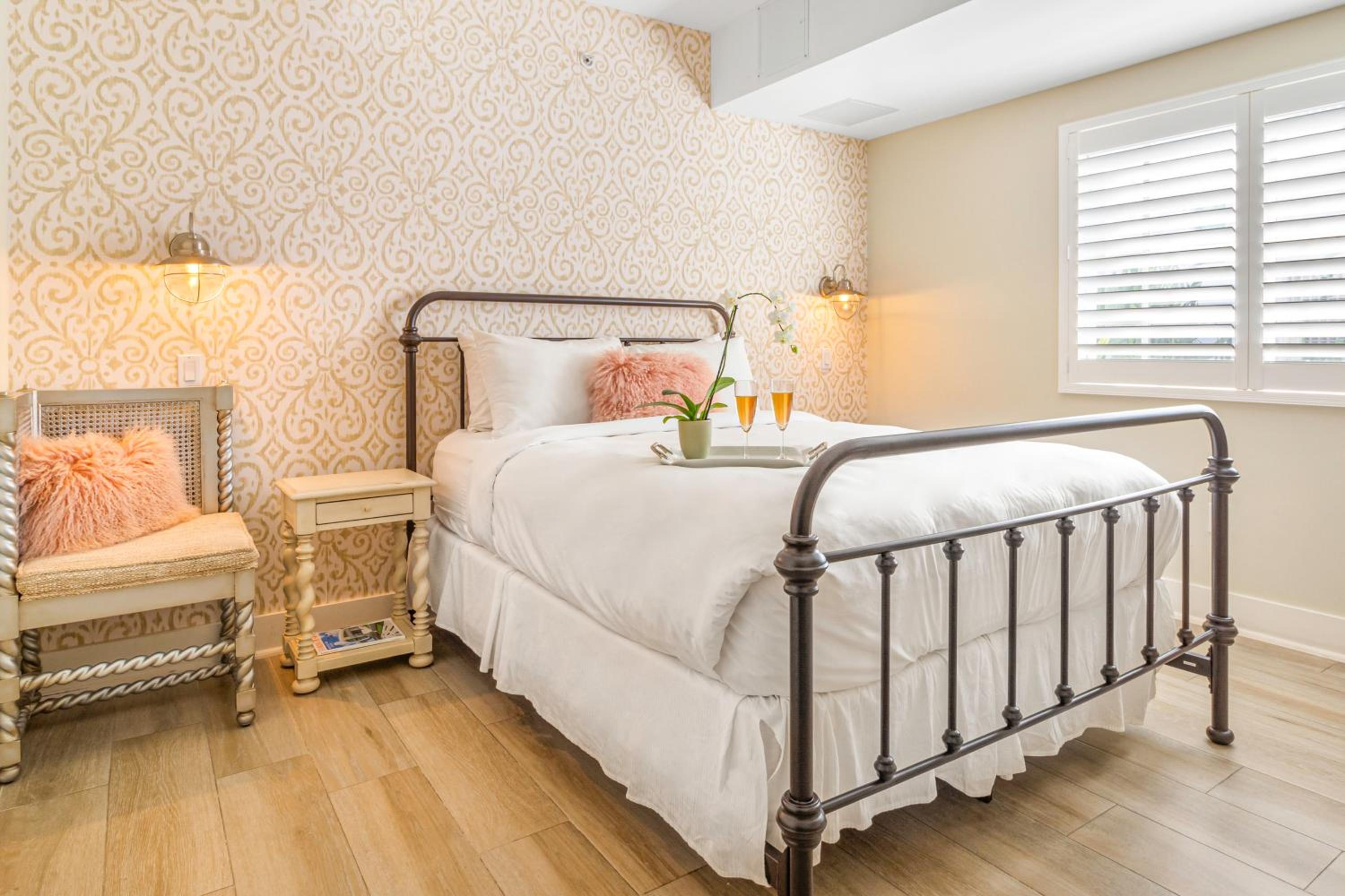 Queen Room ADA
