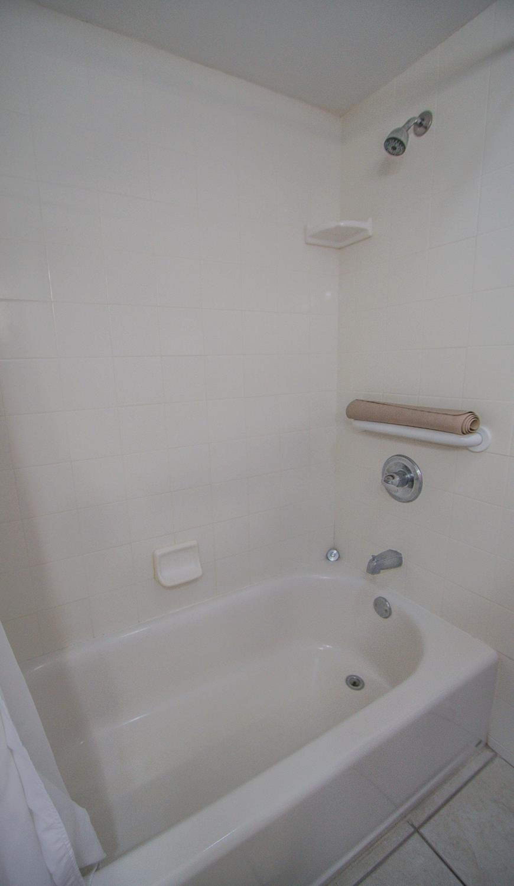Two-Bedroom Apartment photo 2