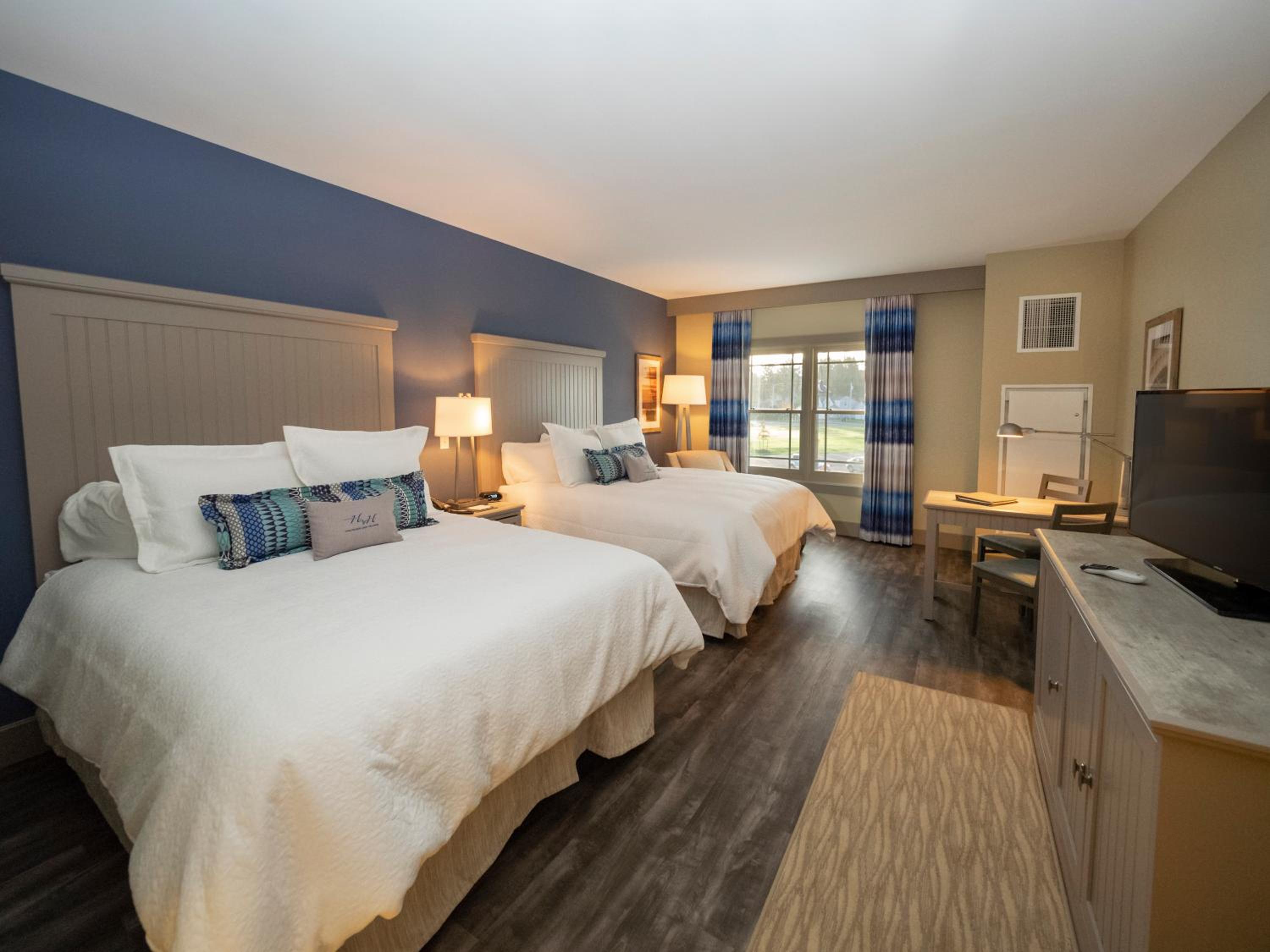 Standard Queen Room