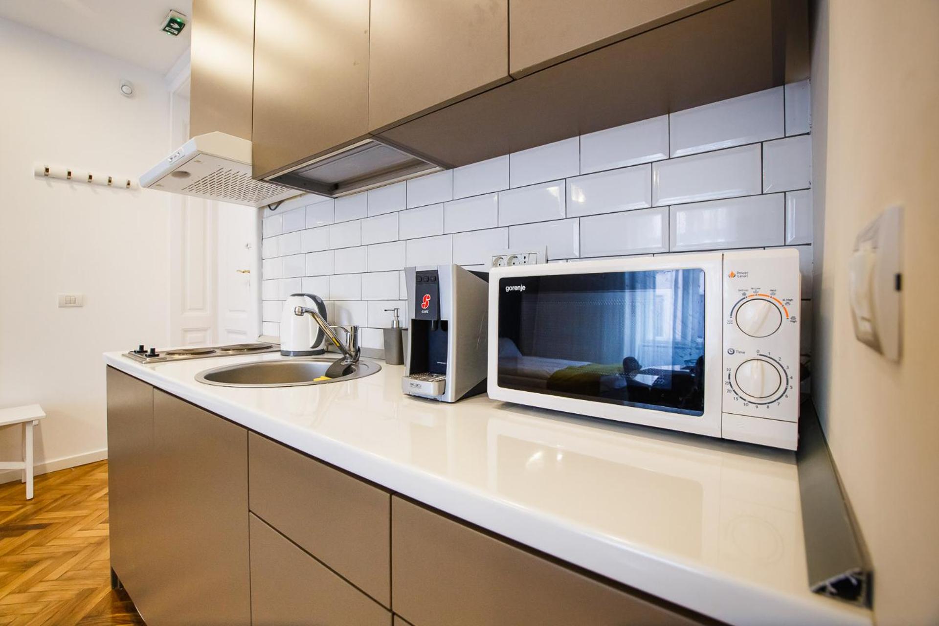 Two-Bedroom Apartment - Photo 9