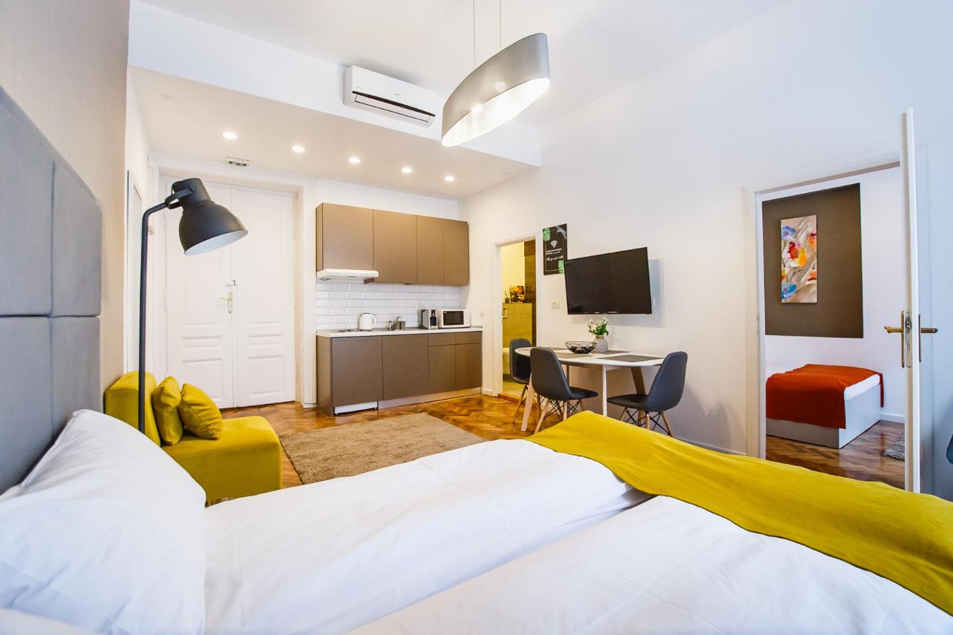 Two-Bedroom Apartment - Photo 2