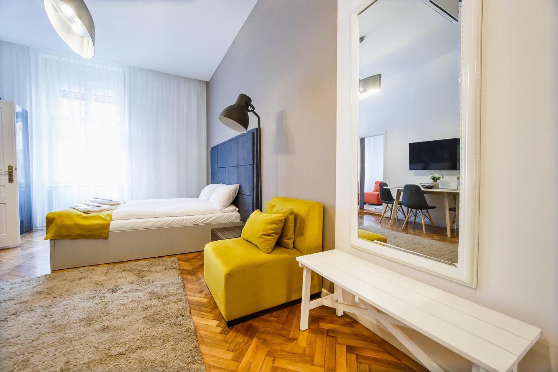 Two-Bedroom Apartment - Photo 5