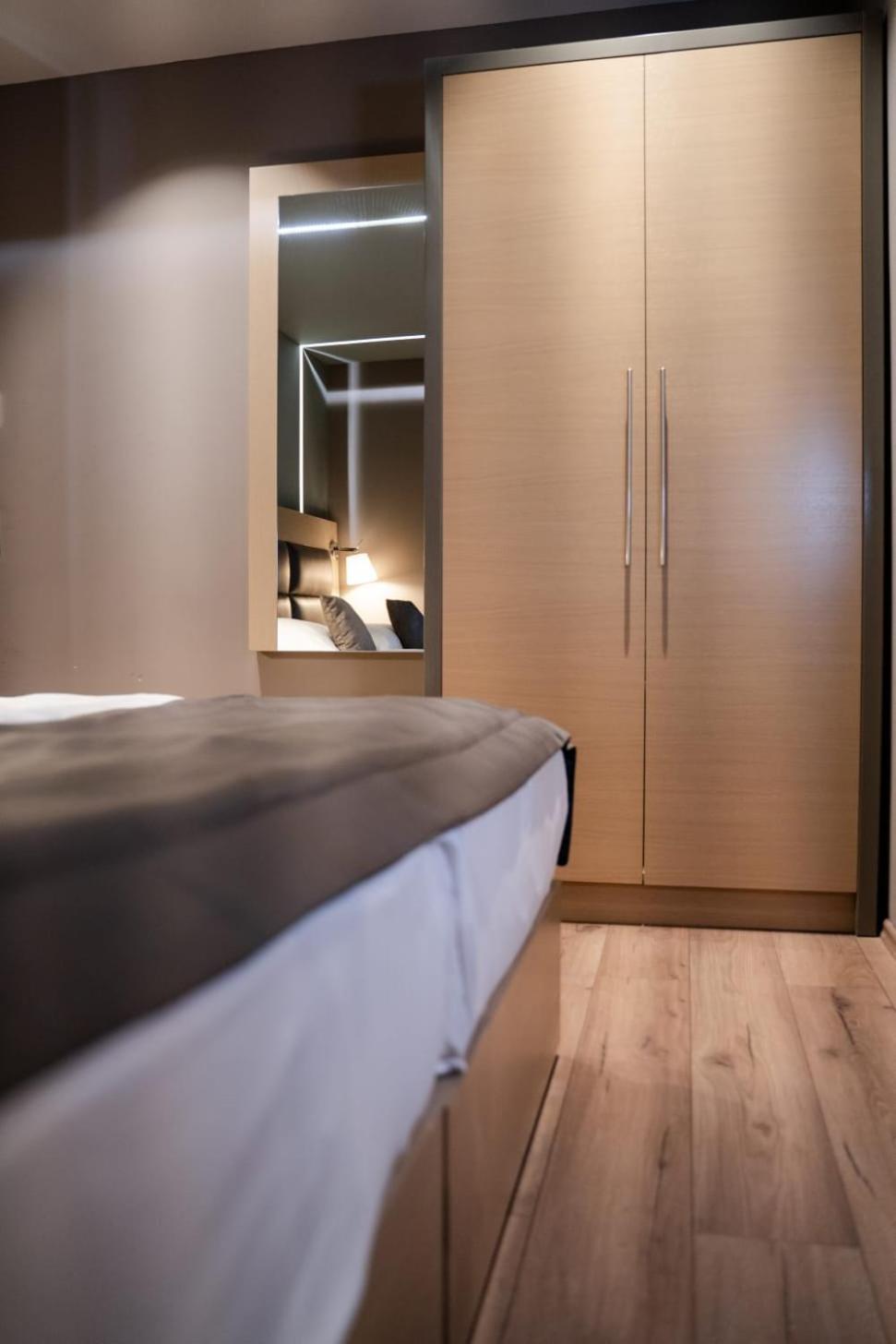 Deluxe Triple Room - Photo 28