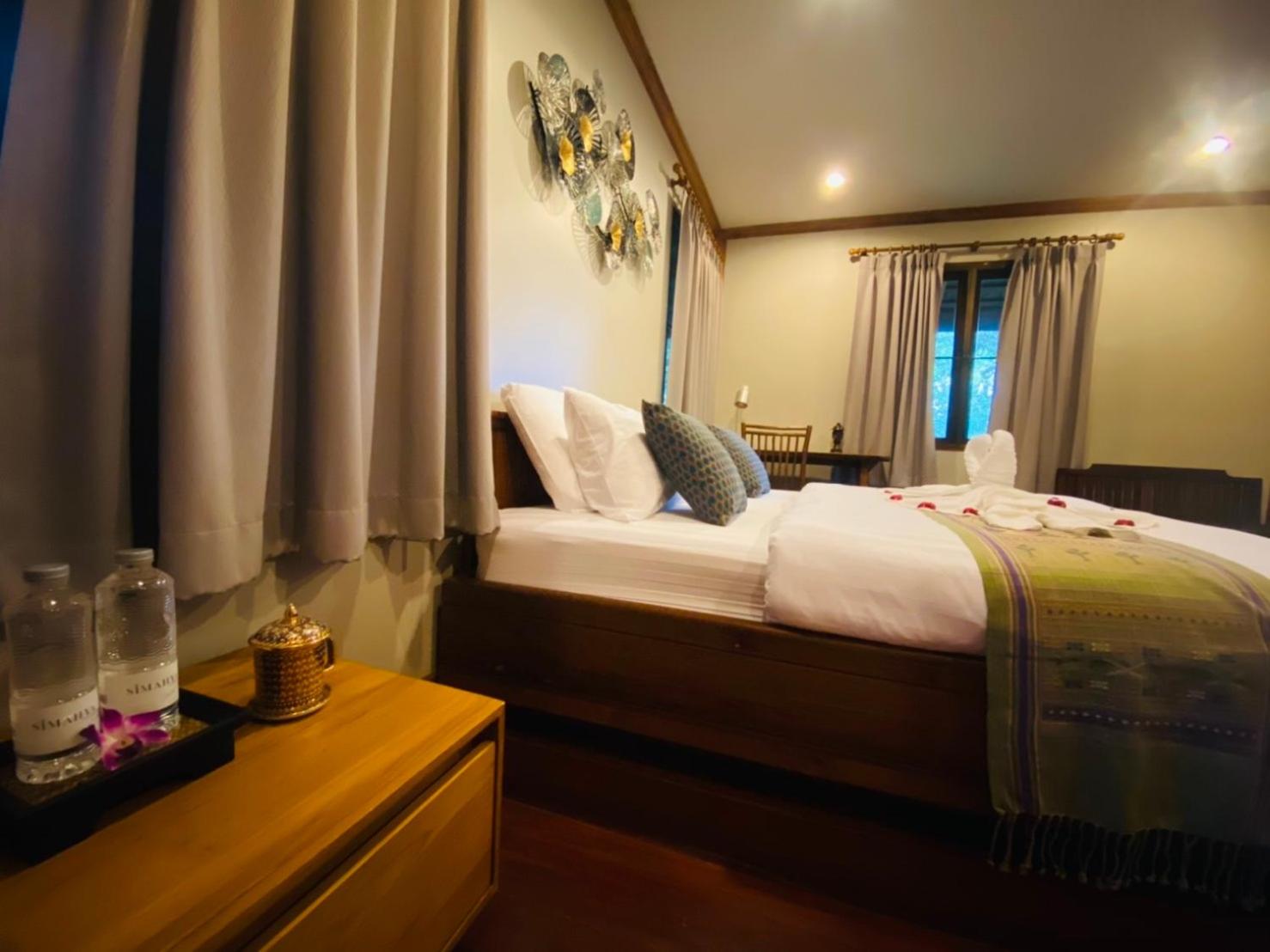 Superior King Room - Photo 25