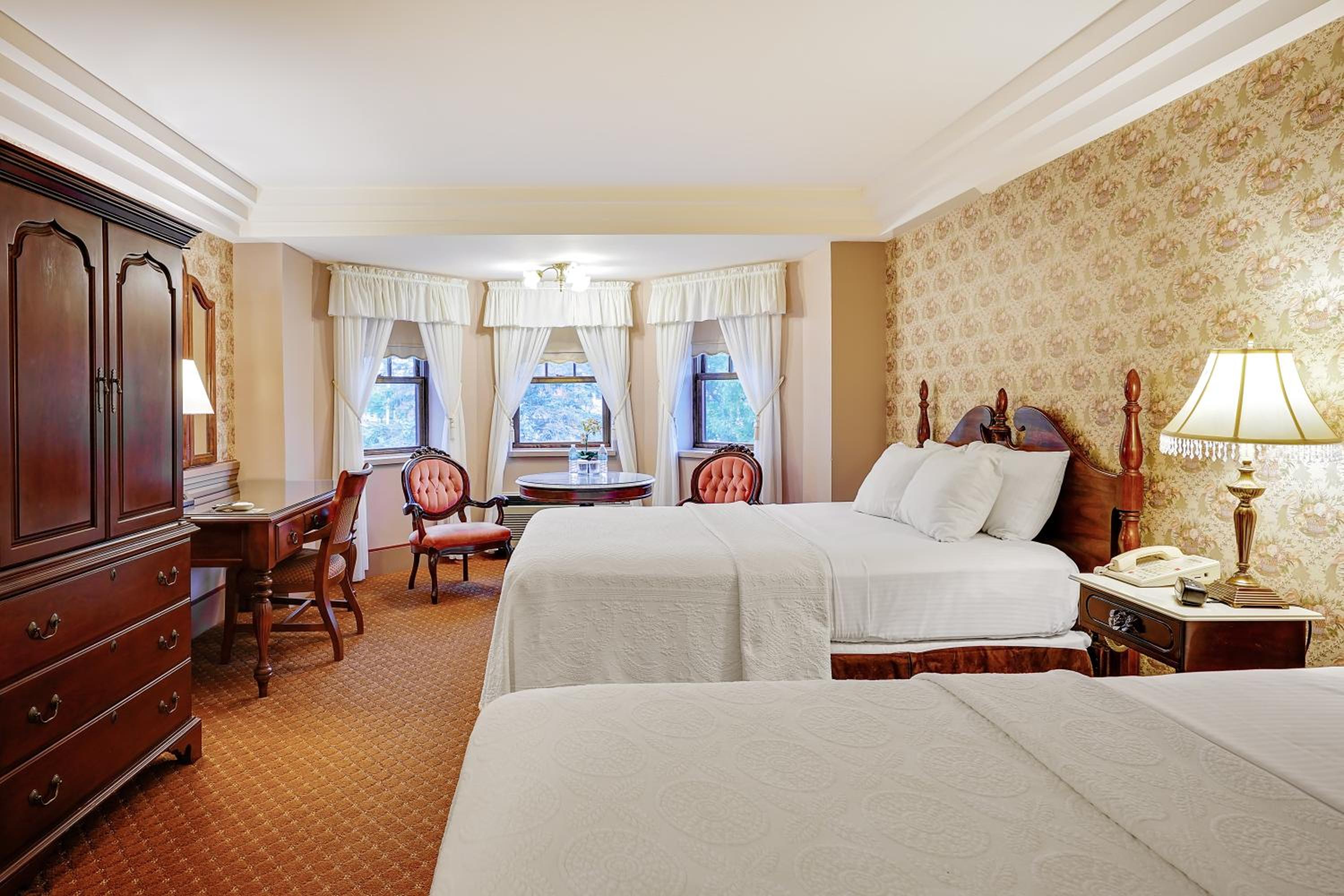 Queen Room With Two Queen Beds