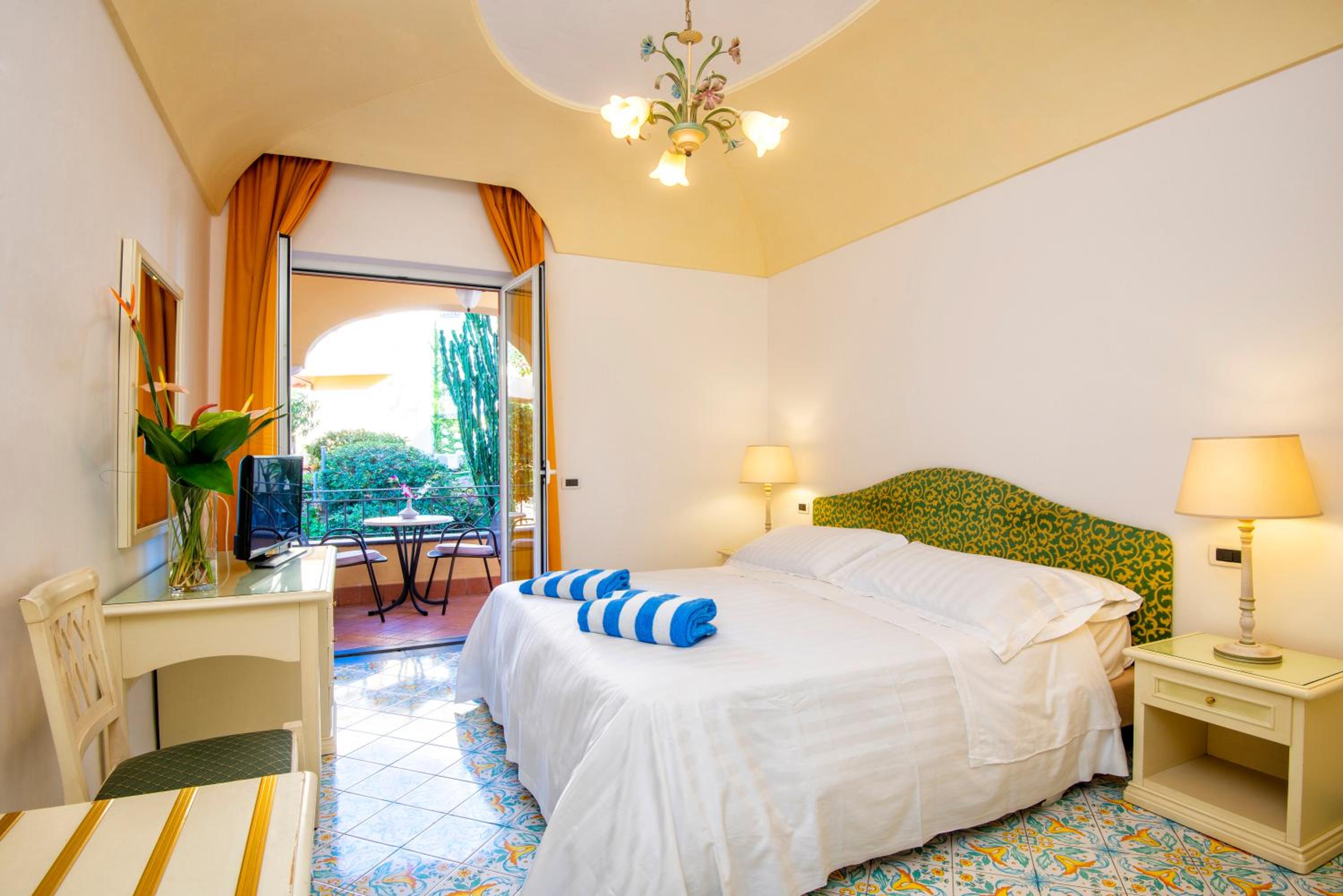 Double or Twin Room - Photo 2