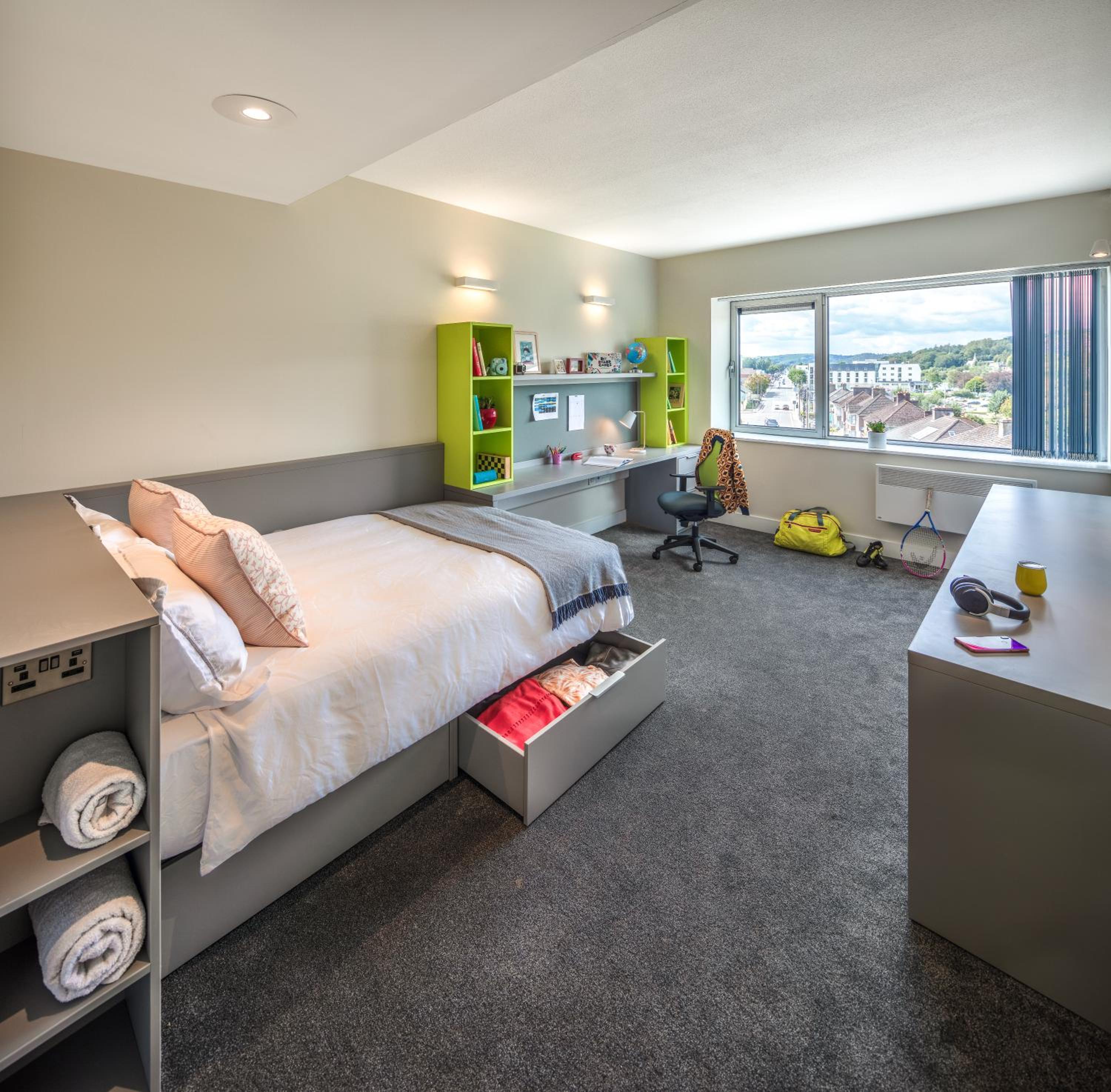 7 Bed Apartment