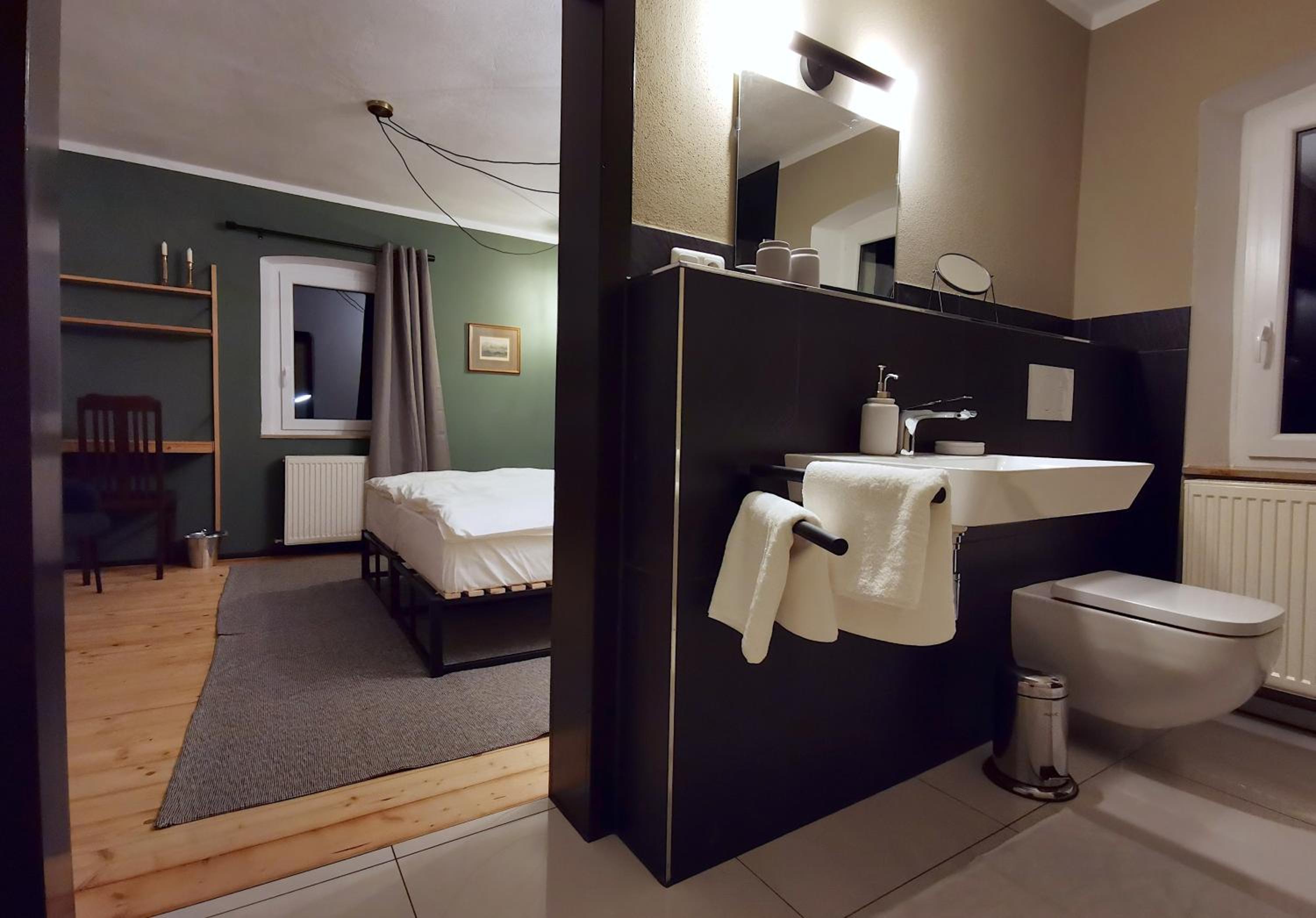 Double or Twin Room photo 3