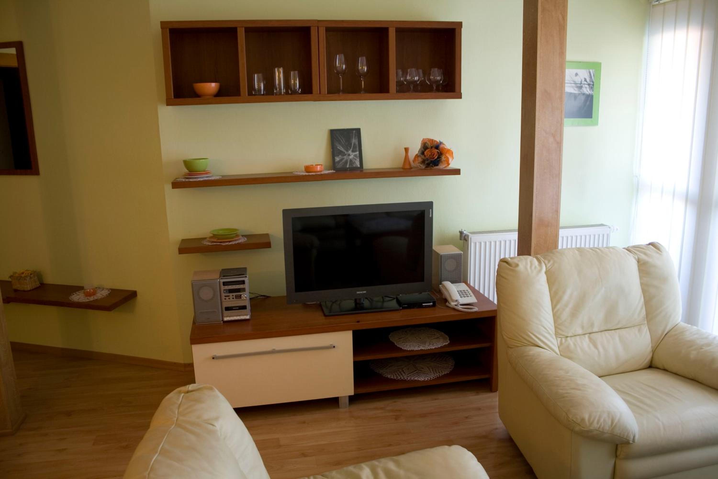 Suite with Balcony - Photo 7
