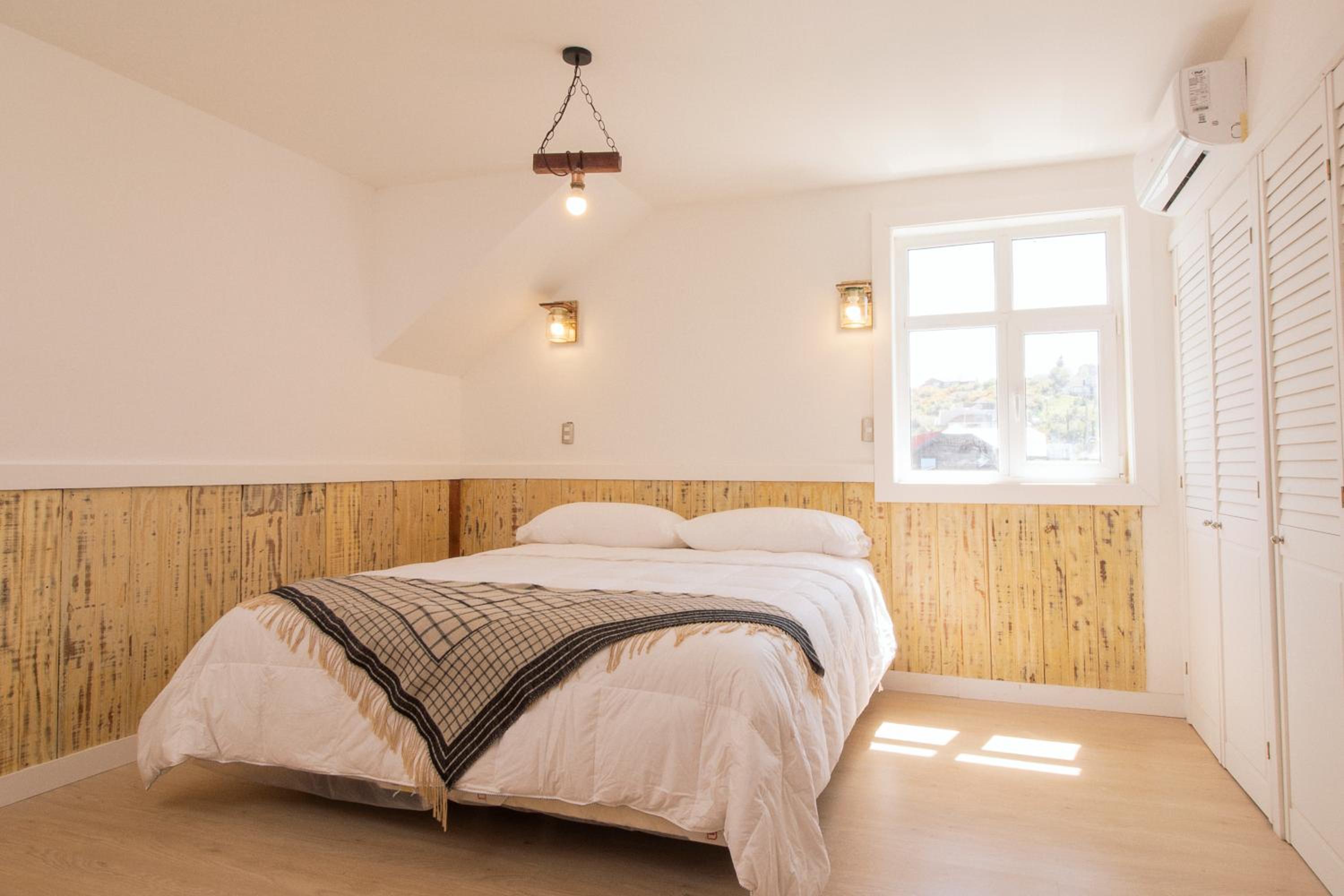Double or Twin Room with Private Bathroom photo 1