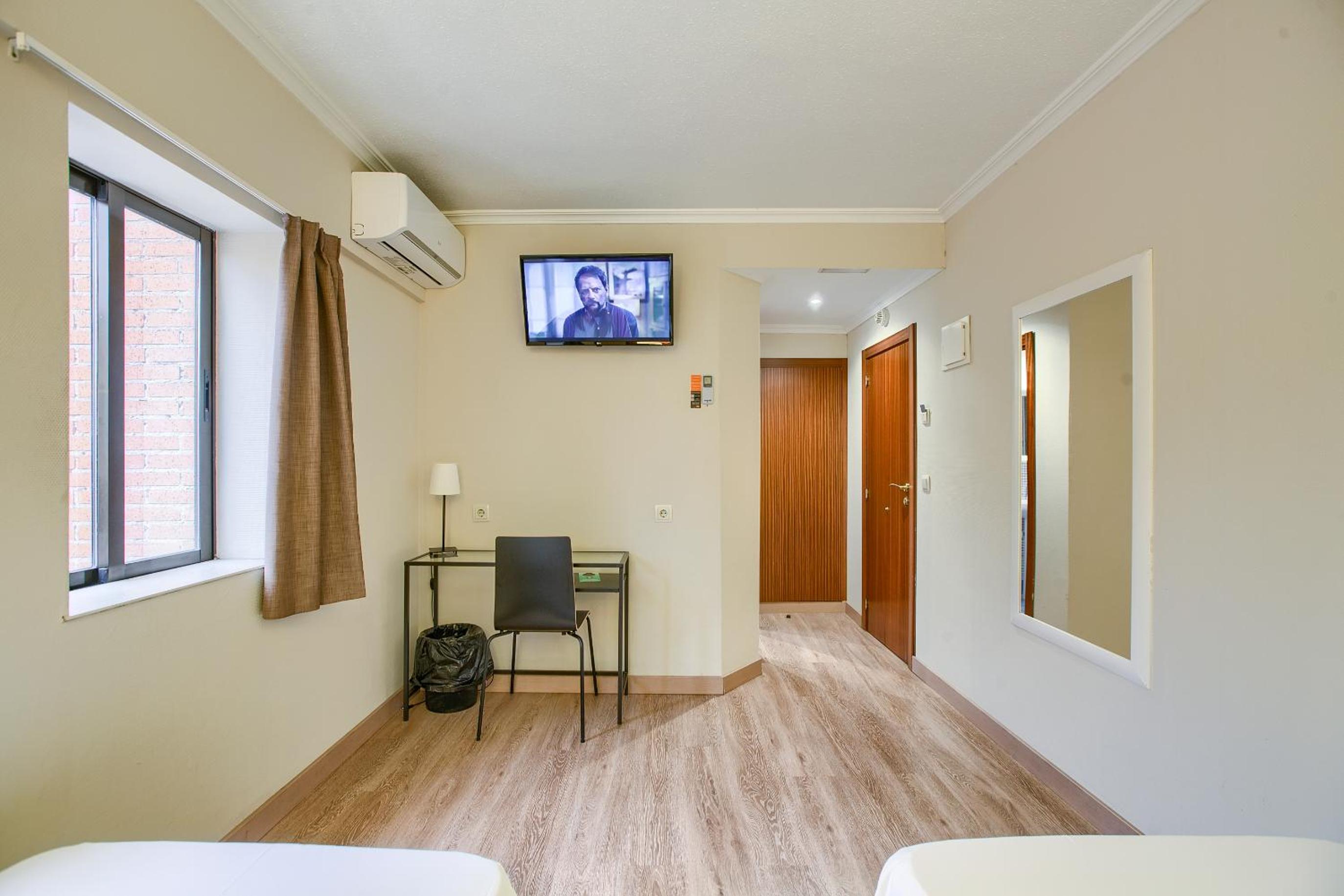 Habitación Doble con Estacionamiento