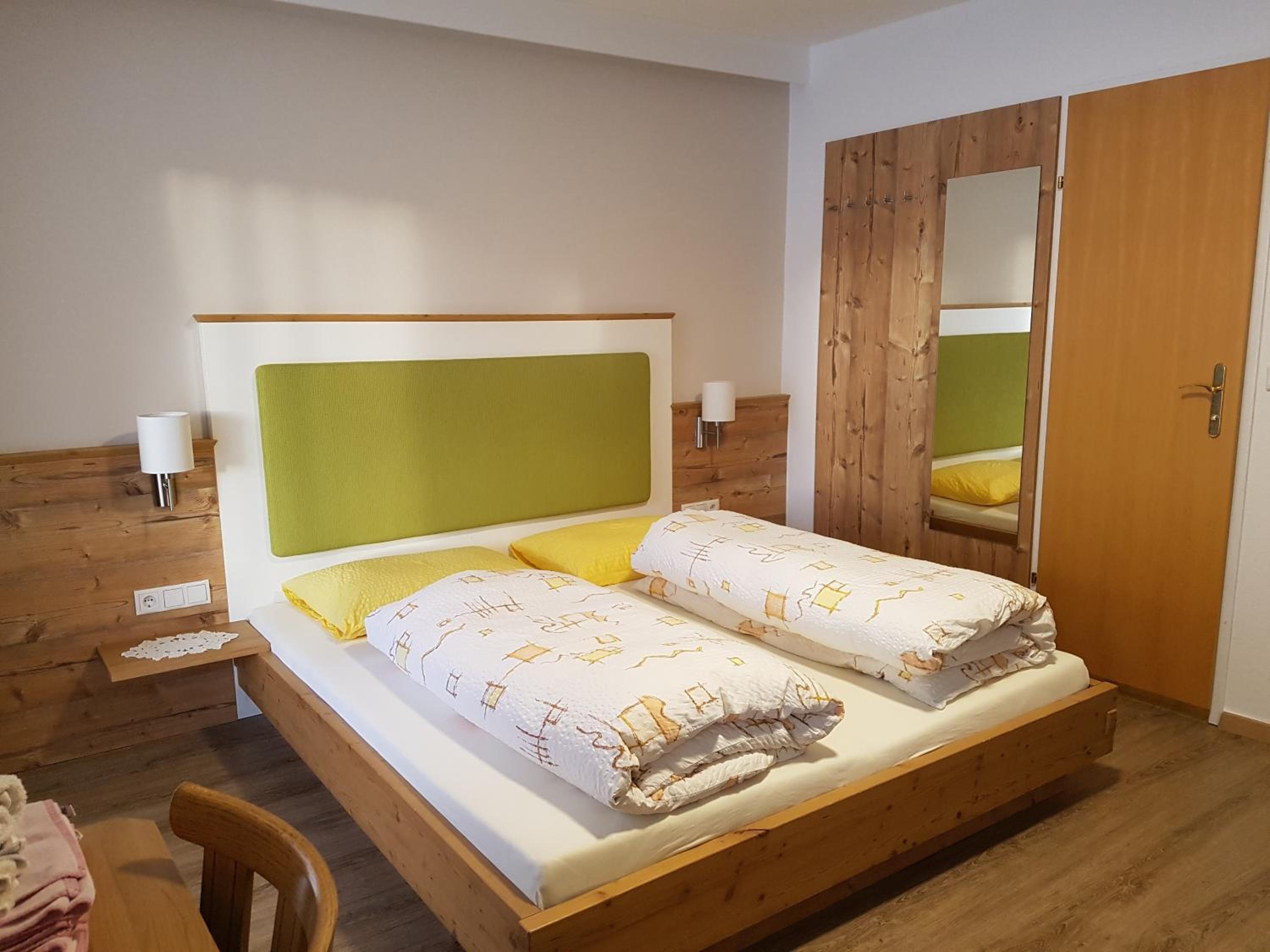 Quadruple Room with Balcony - Photo 1