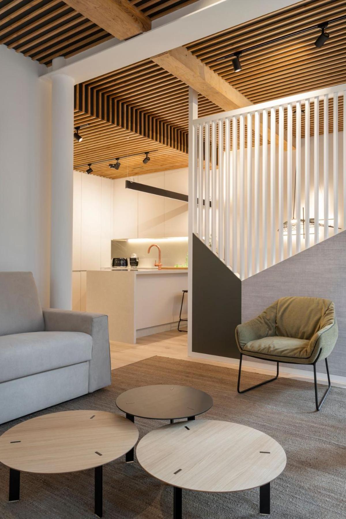 Two-Bedroom Apartment with Terrace photo 2