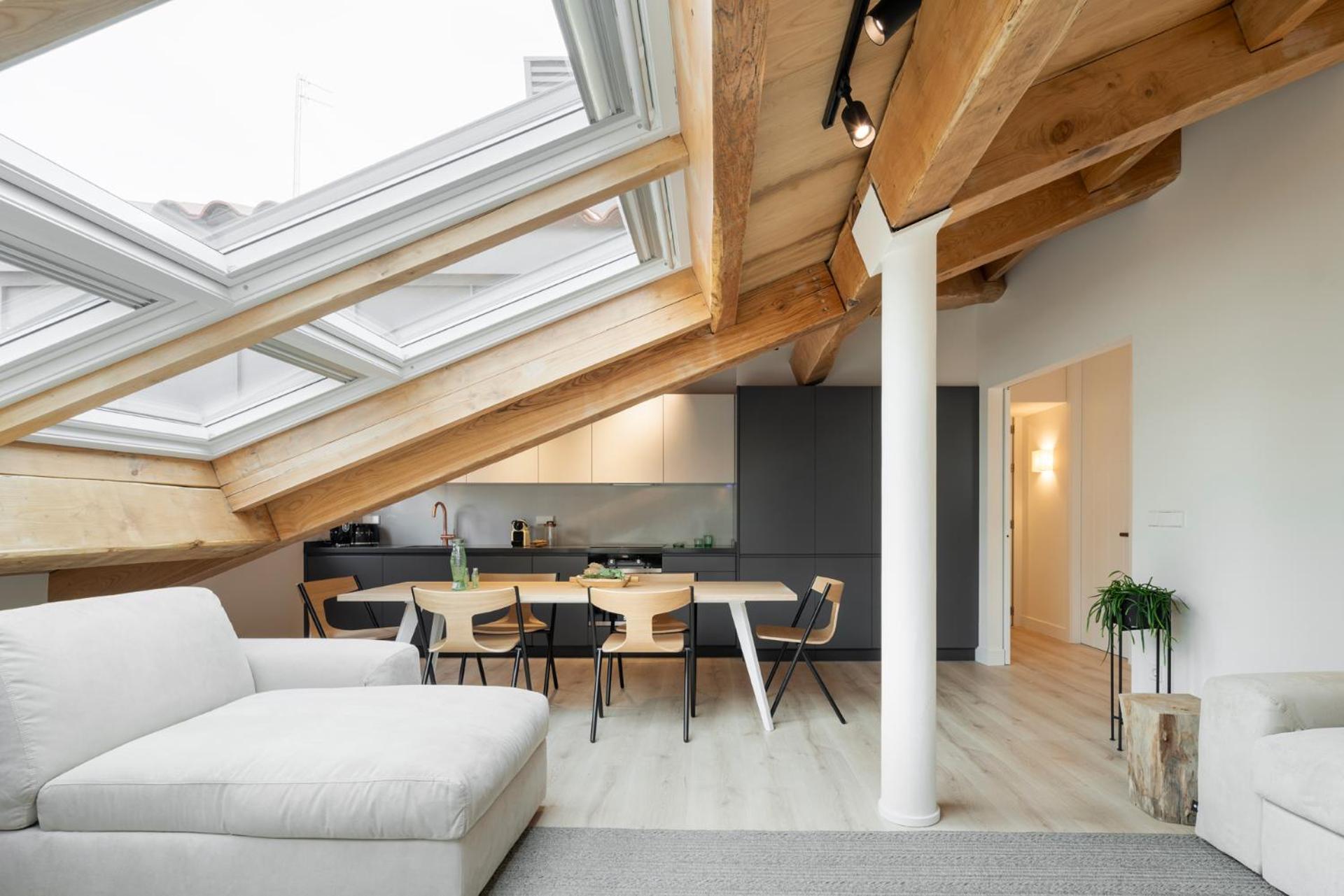 Penthouse Apartment photo 2
