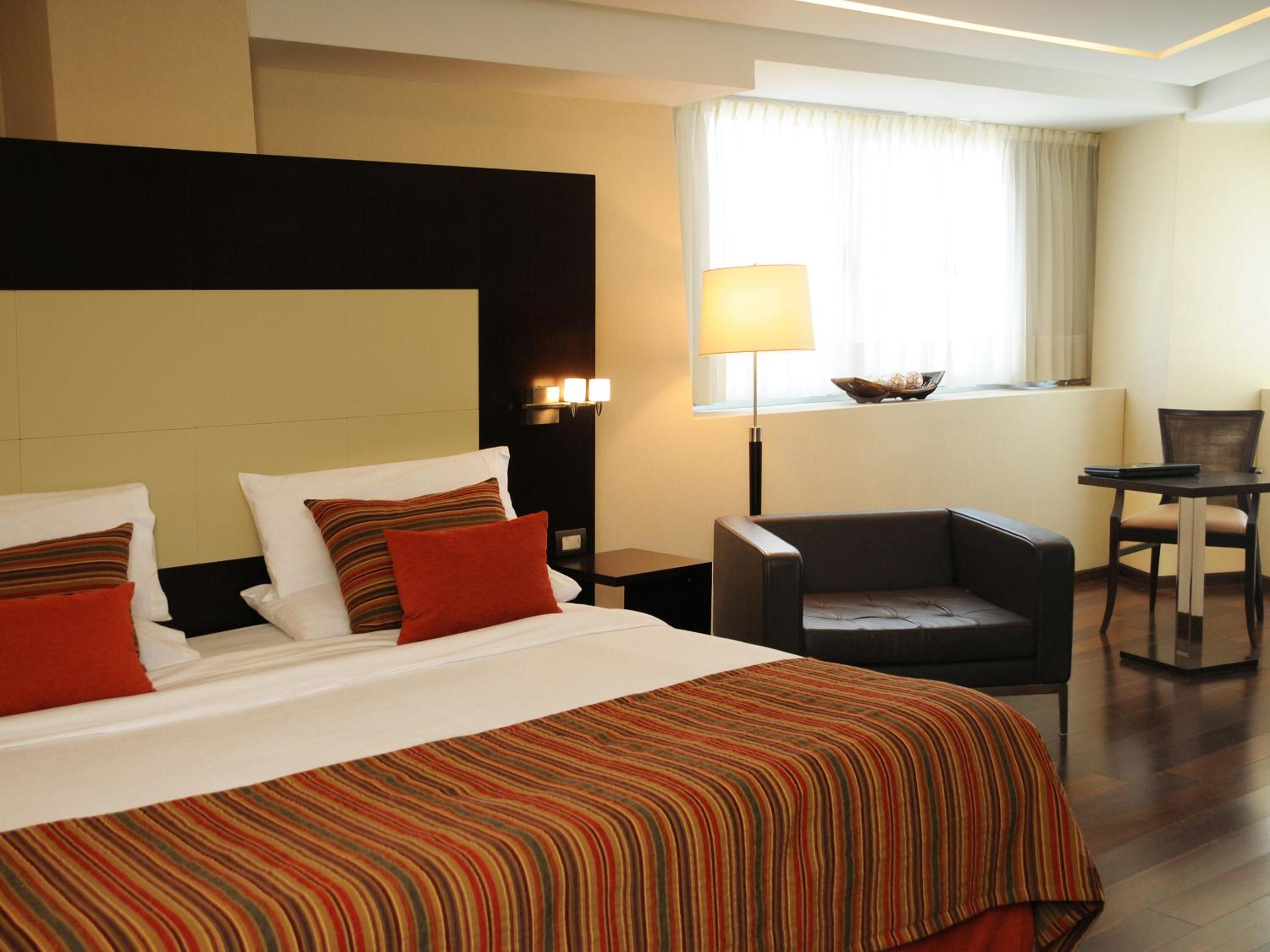 Two Connecting Double Rooms