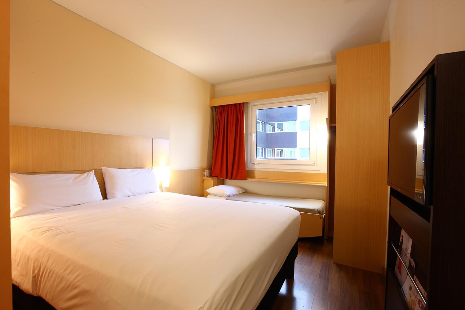 Standard Double Room photo 3