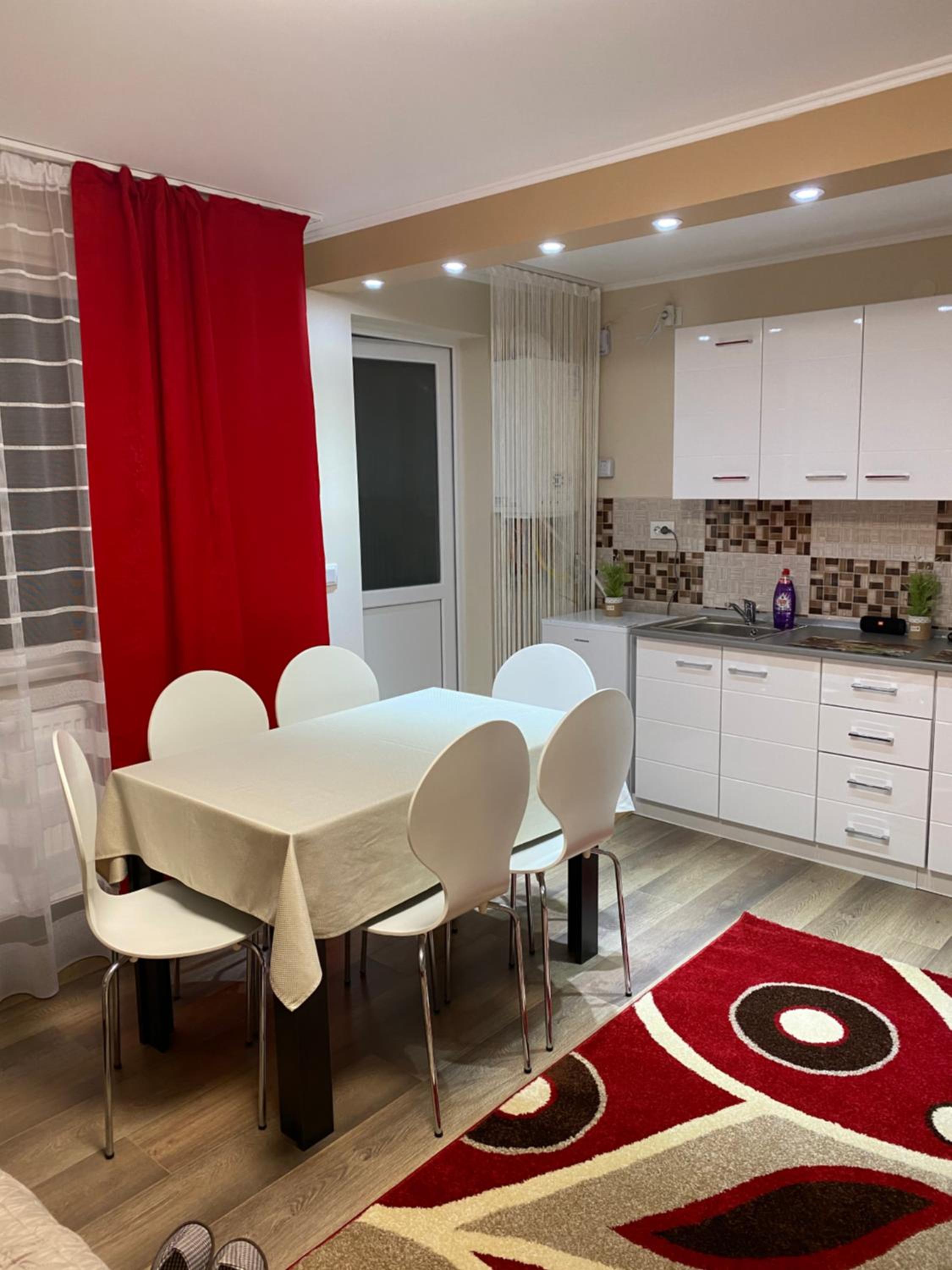 One-Bedroom Apartment - Photo 9
