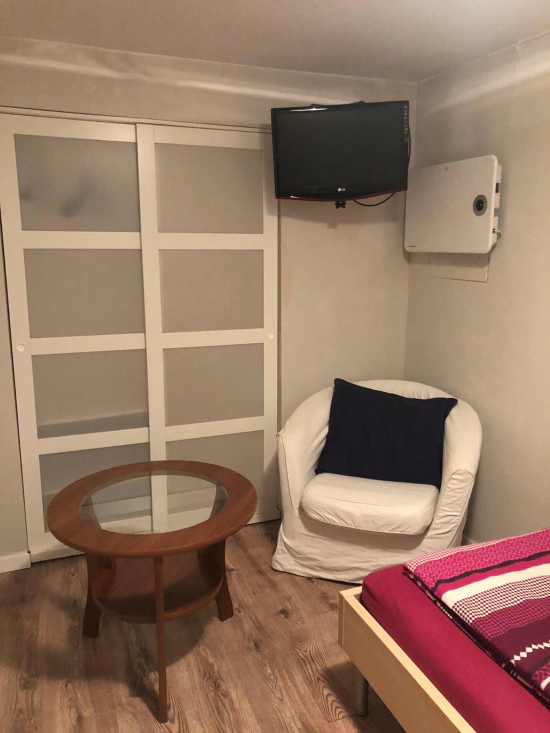 Small Single Room