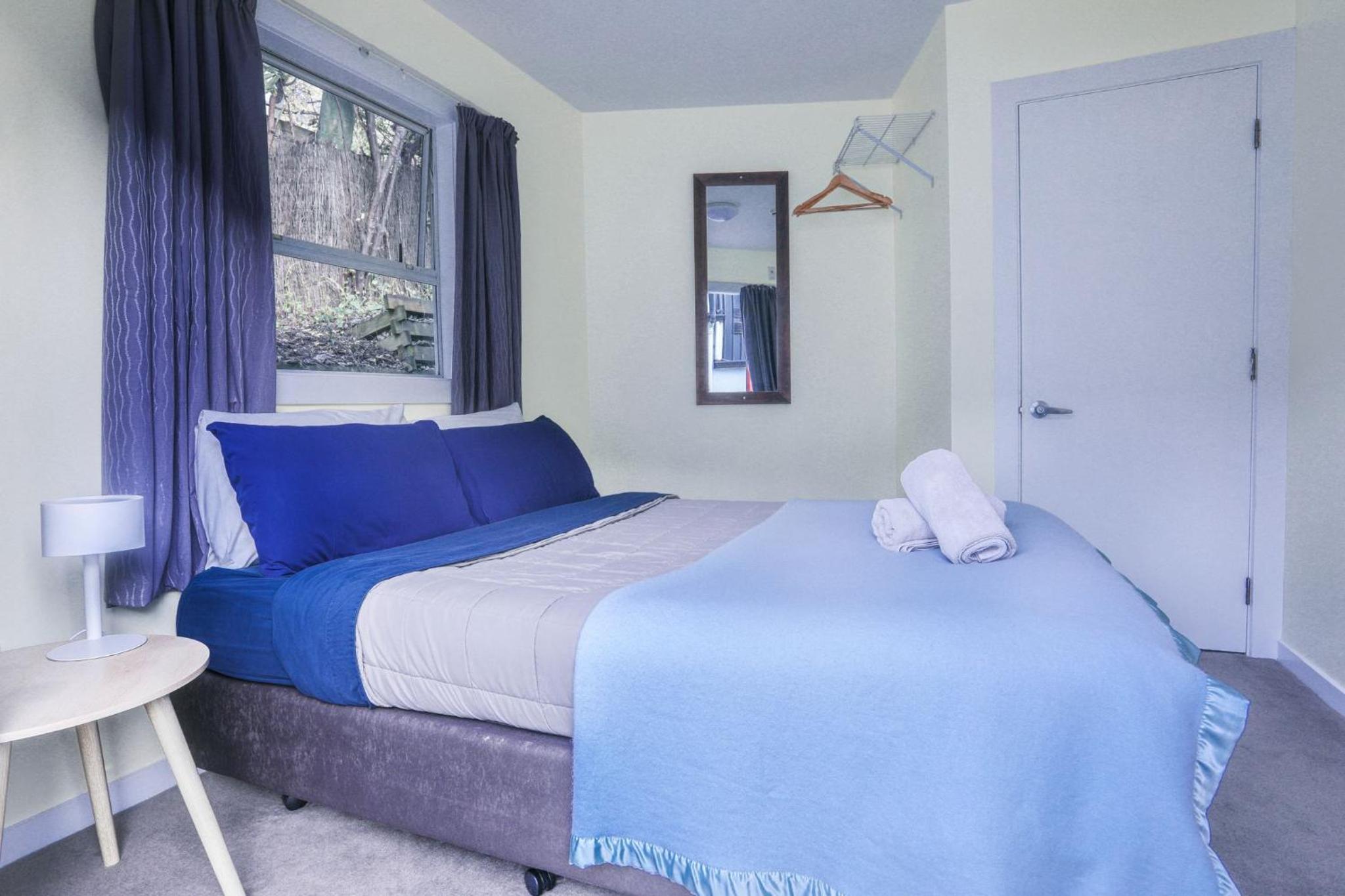 Queen Room with Private Bathroom  - Photo 1