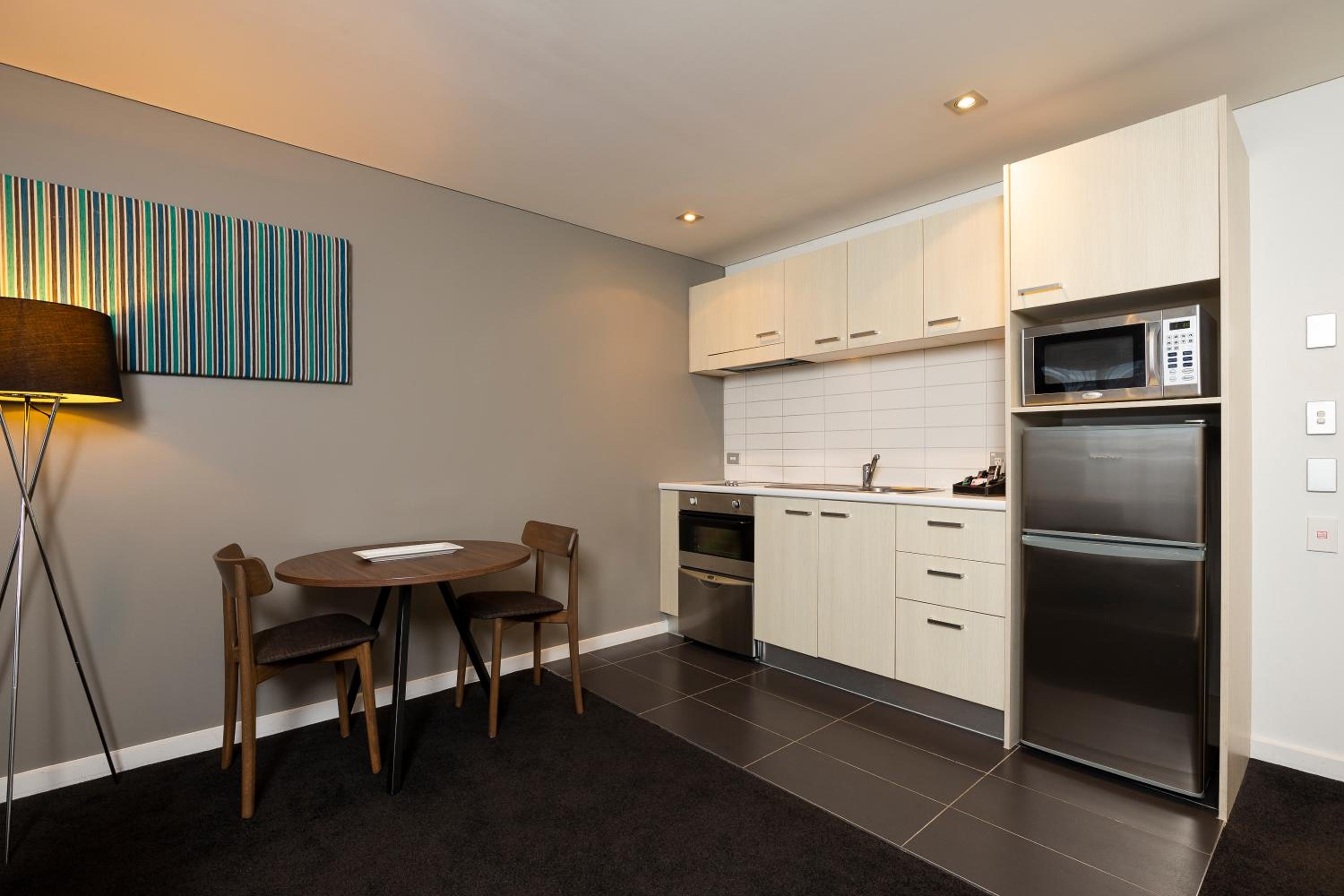 One-Bedroom Apartment - Photo 4