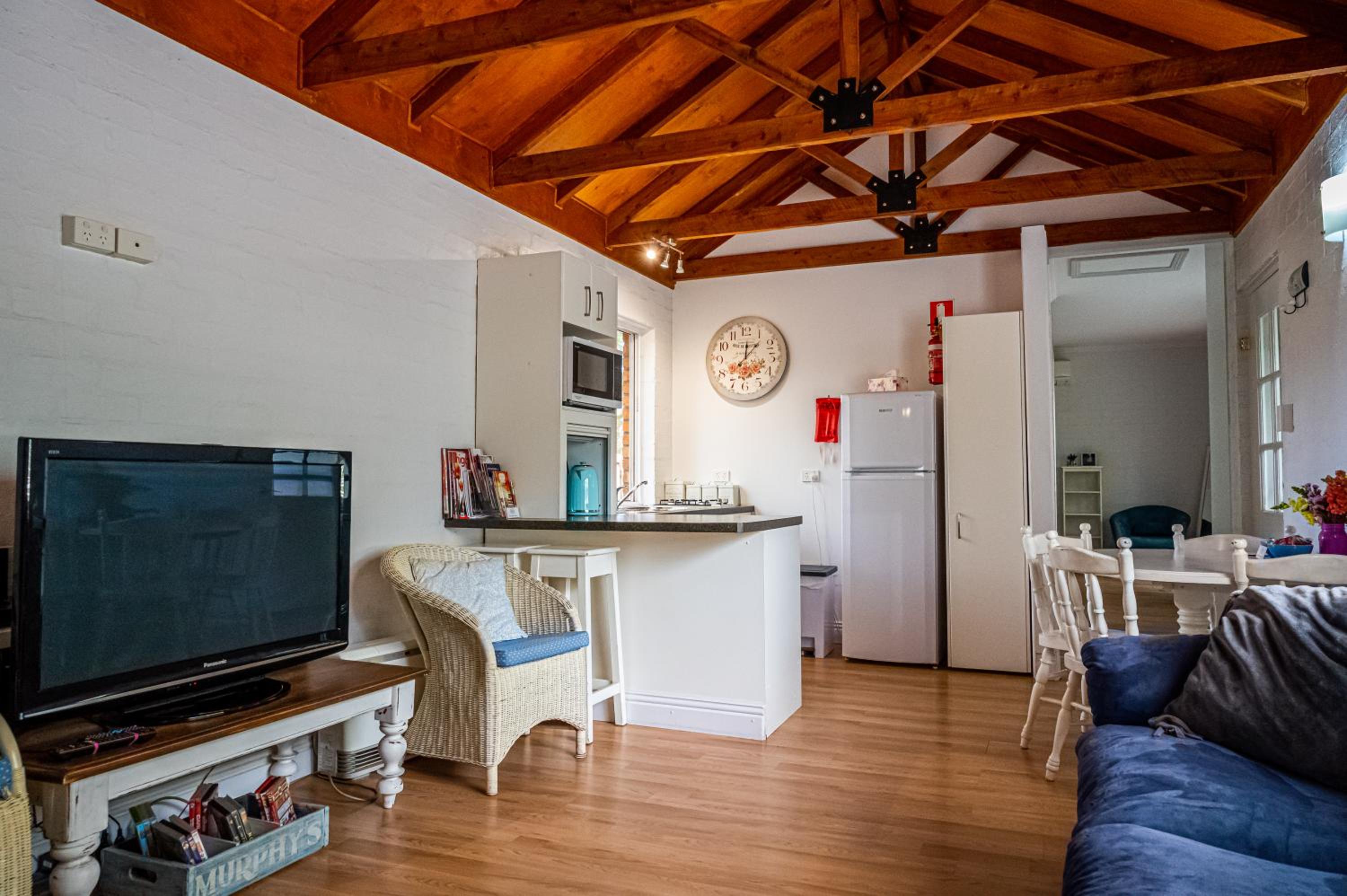 Two-Bedroom Cottage photo 3