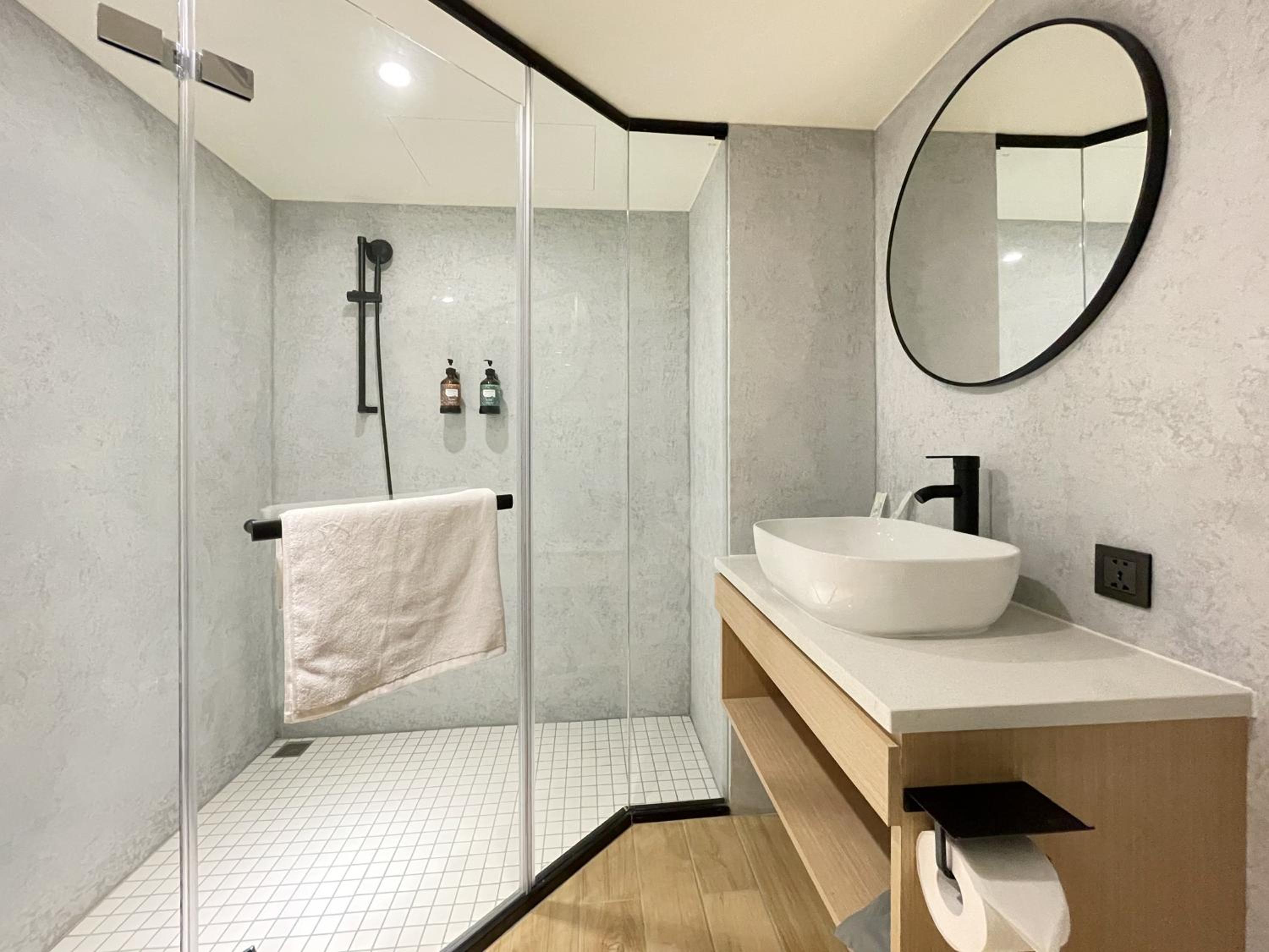 Standard Double Room - Photo 6