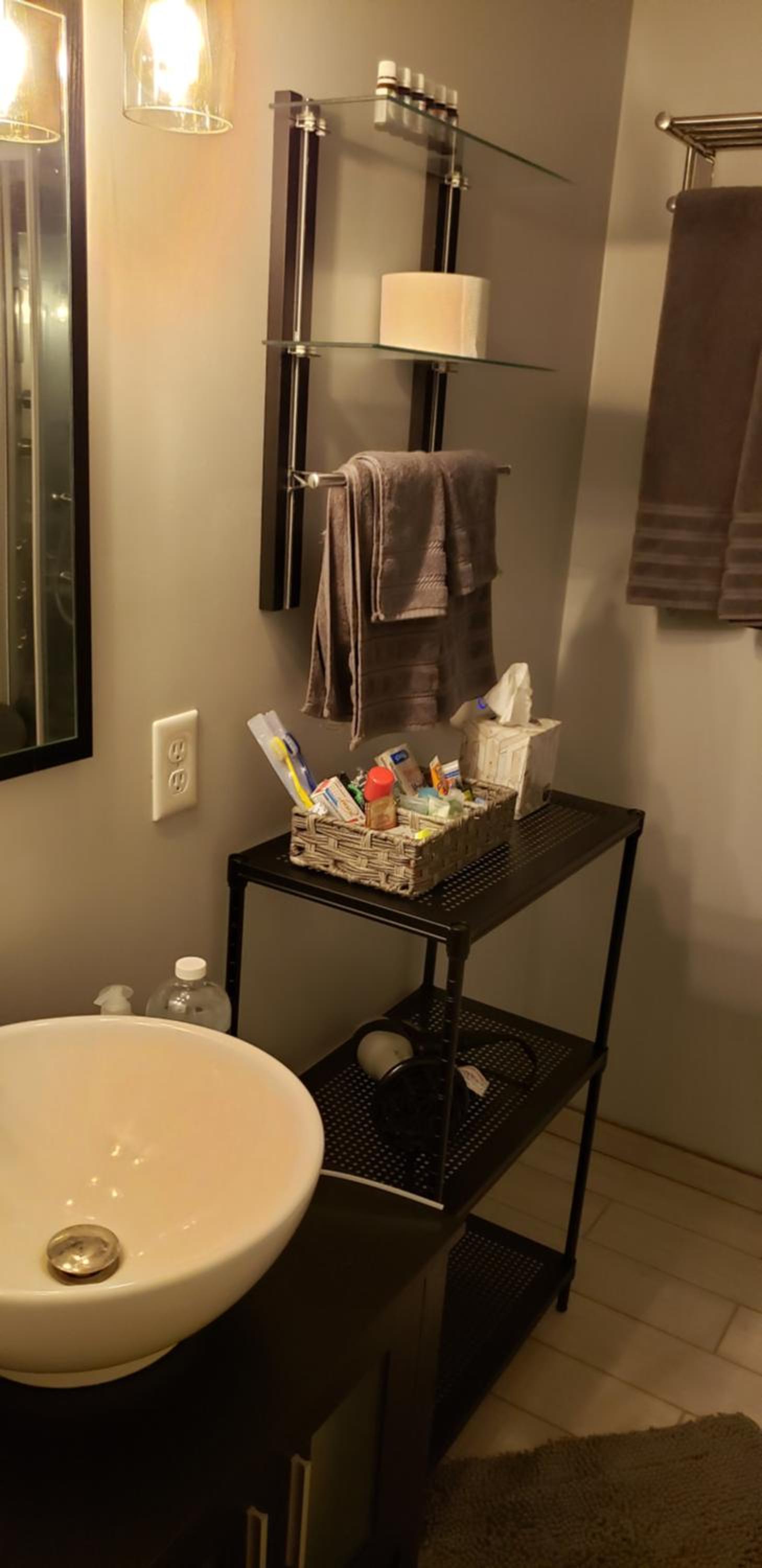 Standard Twin Room - Photo 3