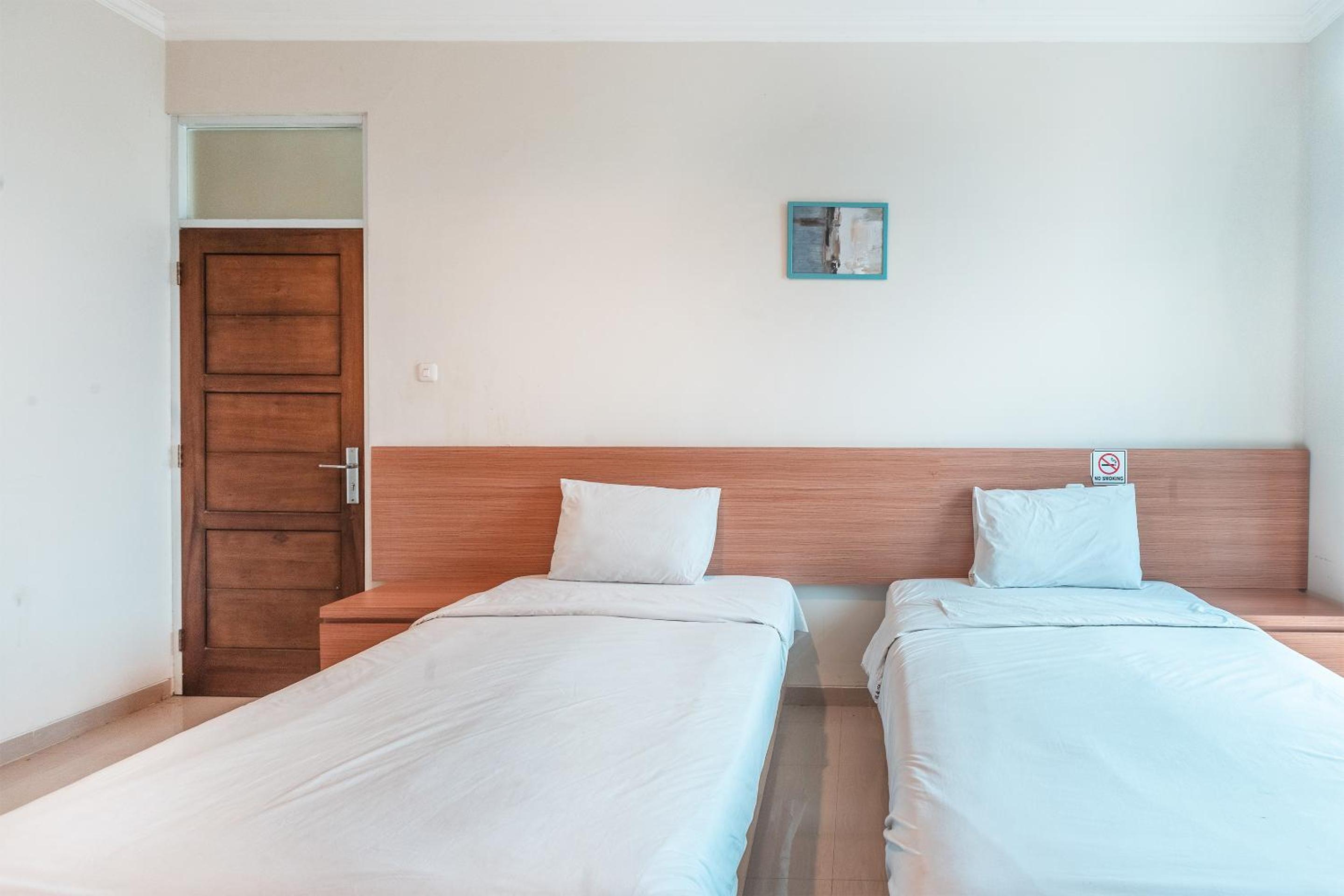 Deluxe Twin Room - Photo 2