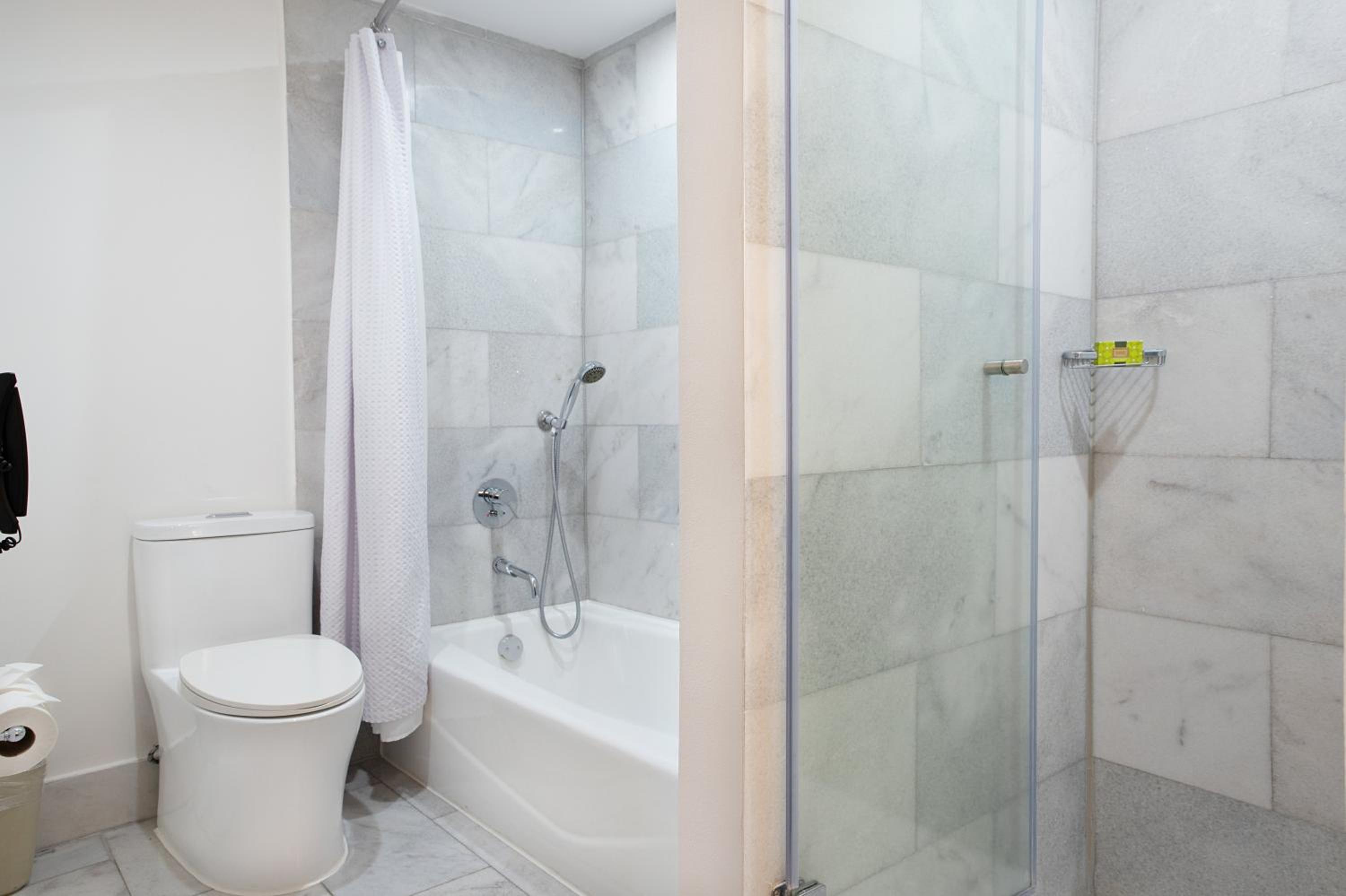 Standard Room - Photo 5