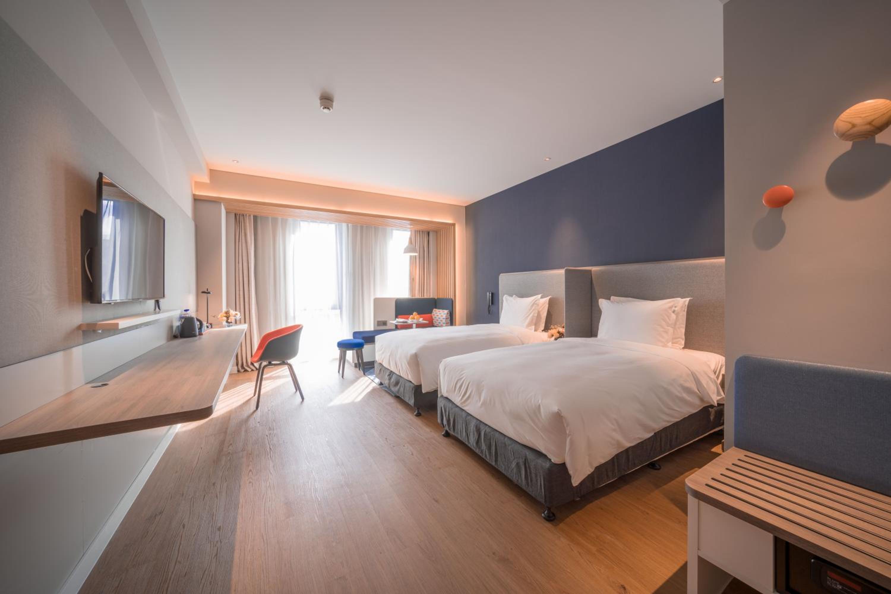 Standard Twin Room with Extra Floor Space thumbnail 6
