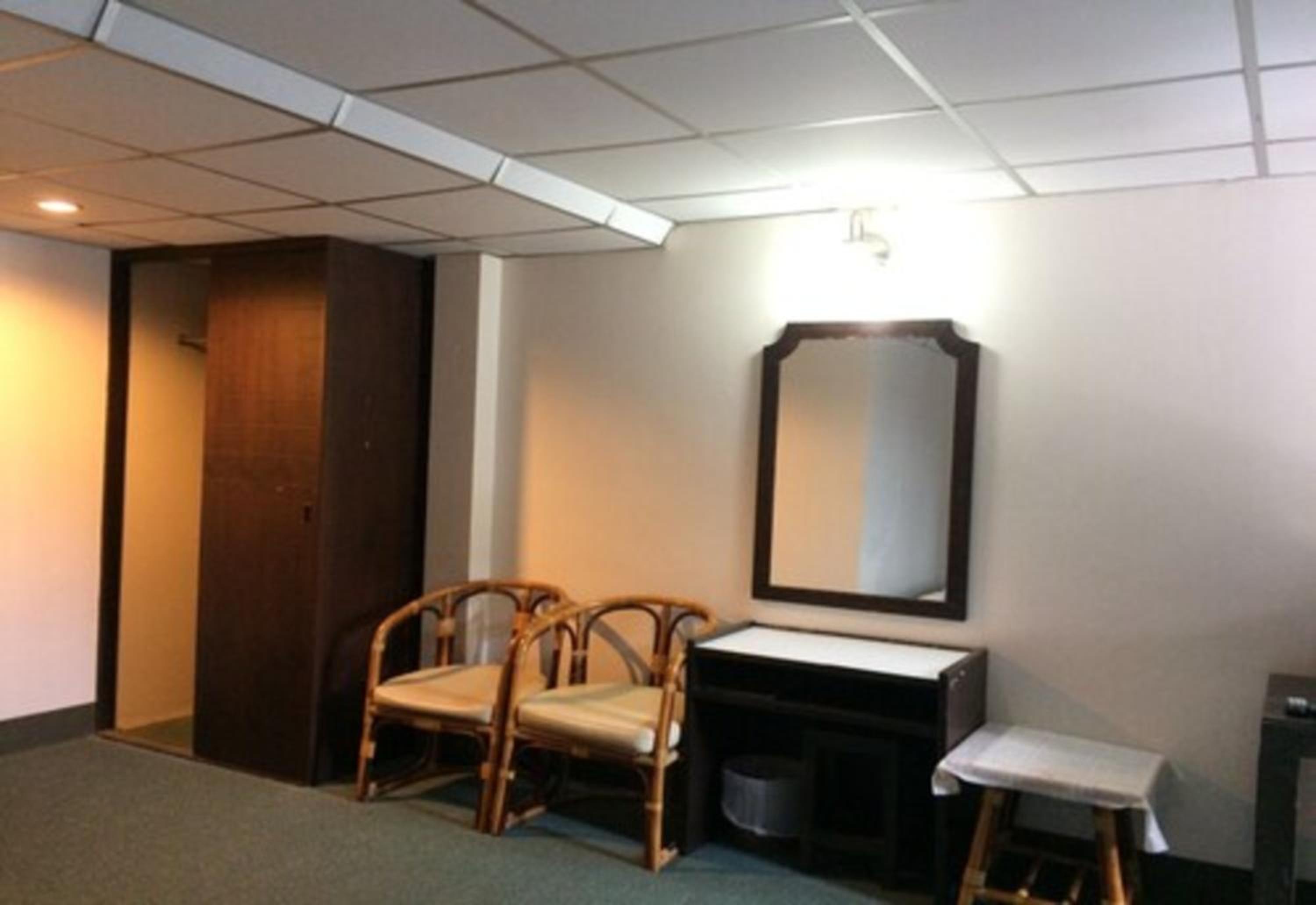 Standard Twin Room photo 3