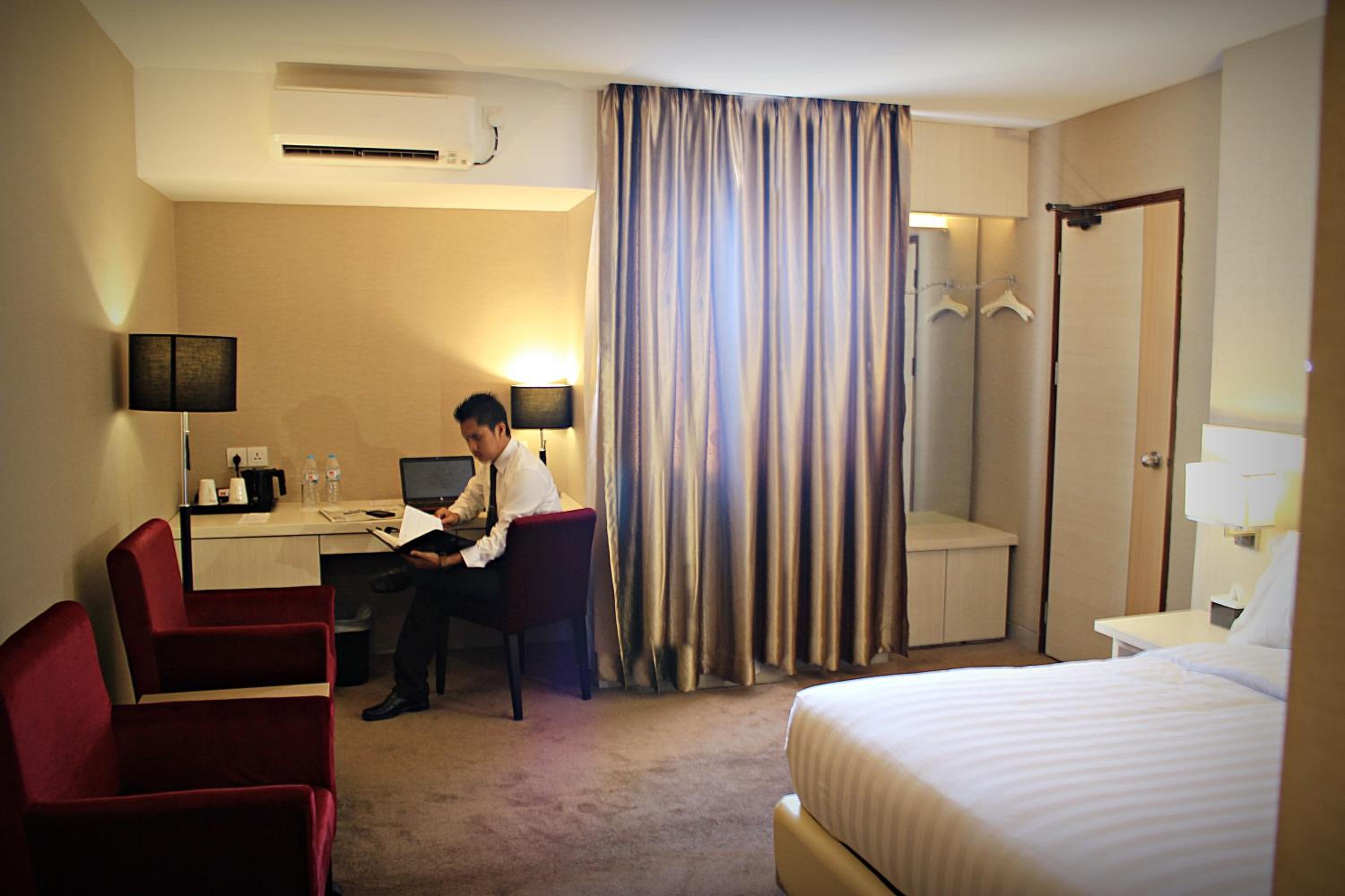 Deluxe Double Room photo 2