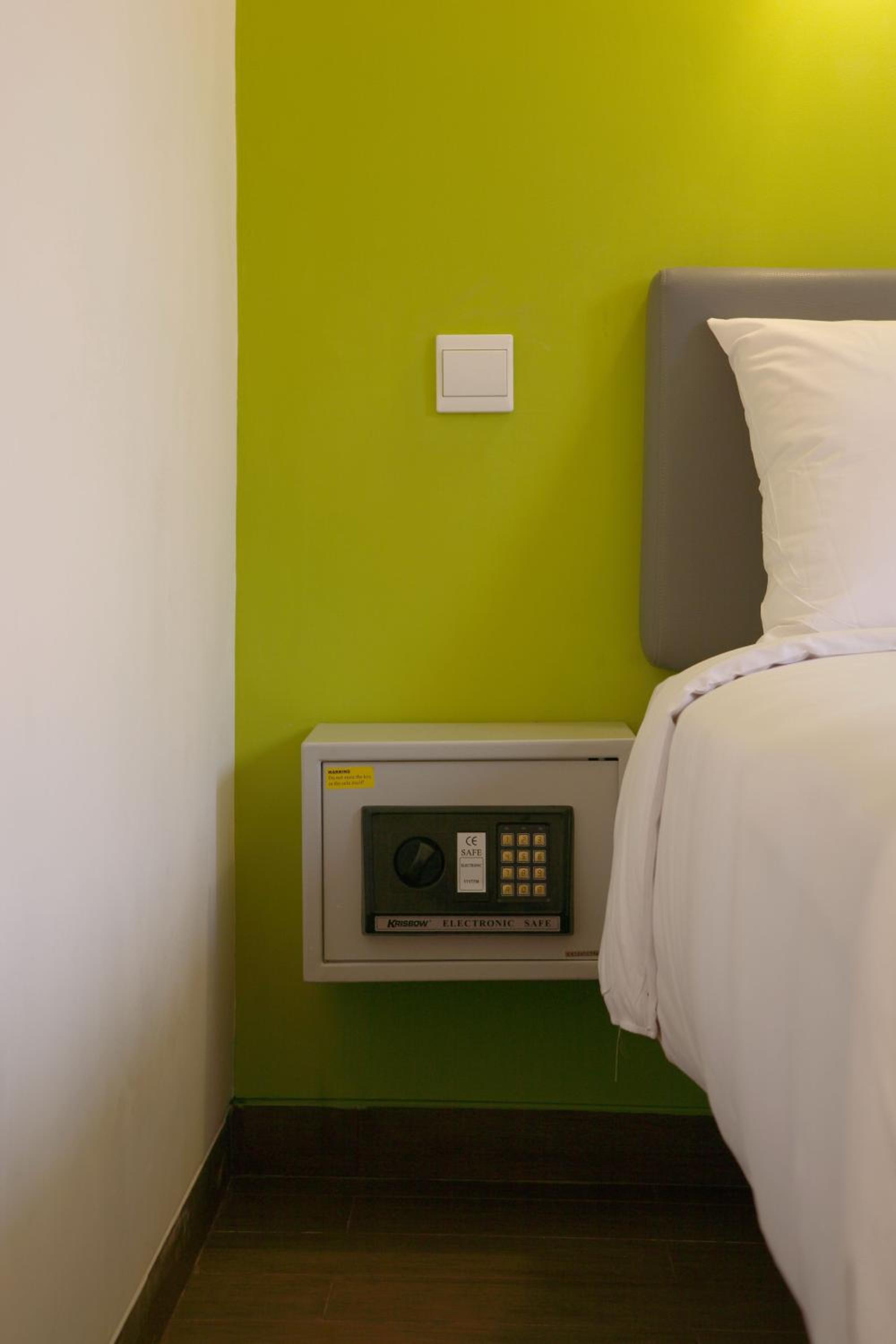 Smart Twin Room - Photo 16