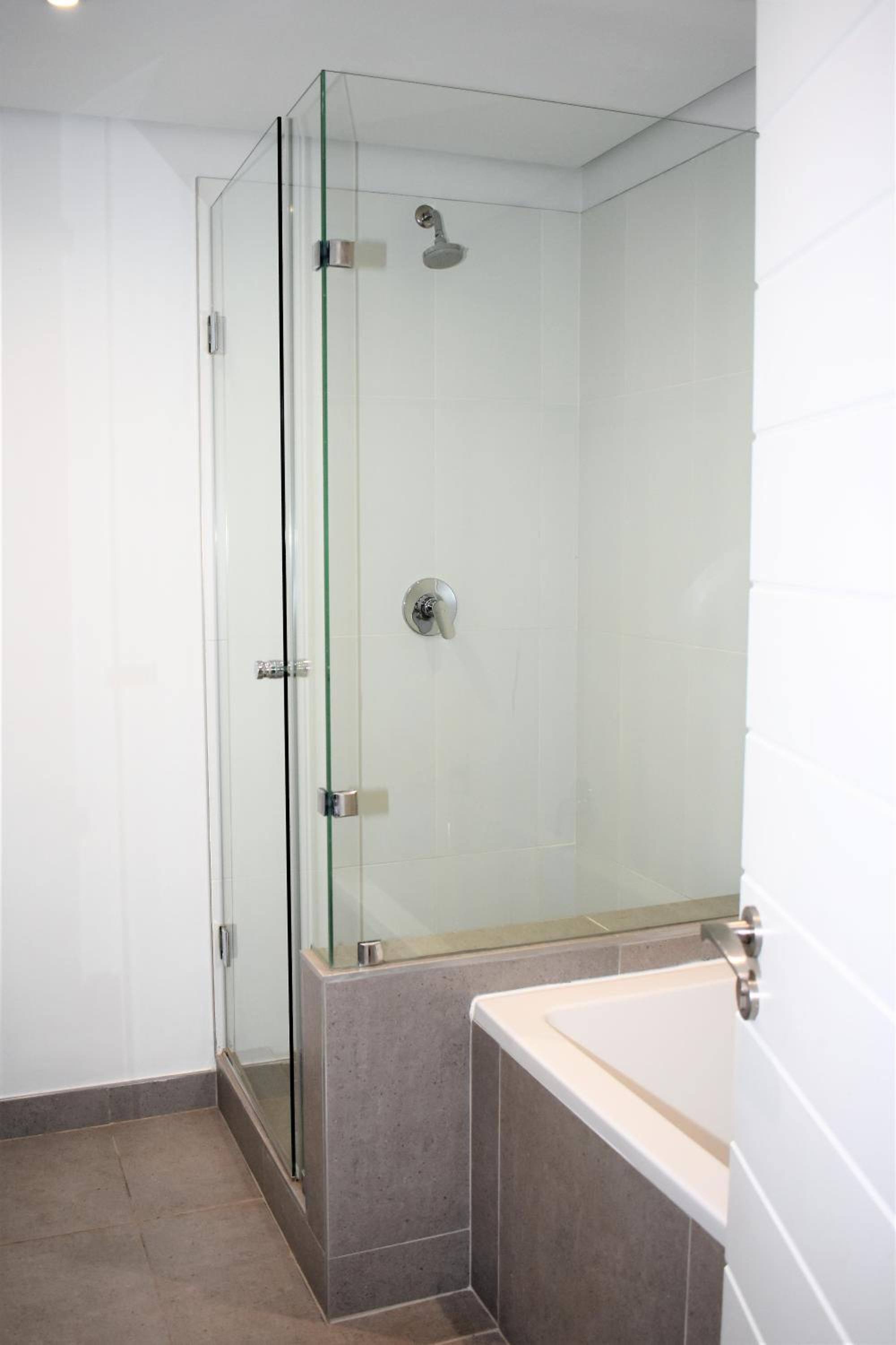 Two-Bedroom Apartment - Photo 10